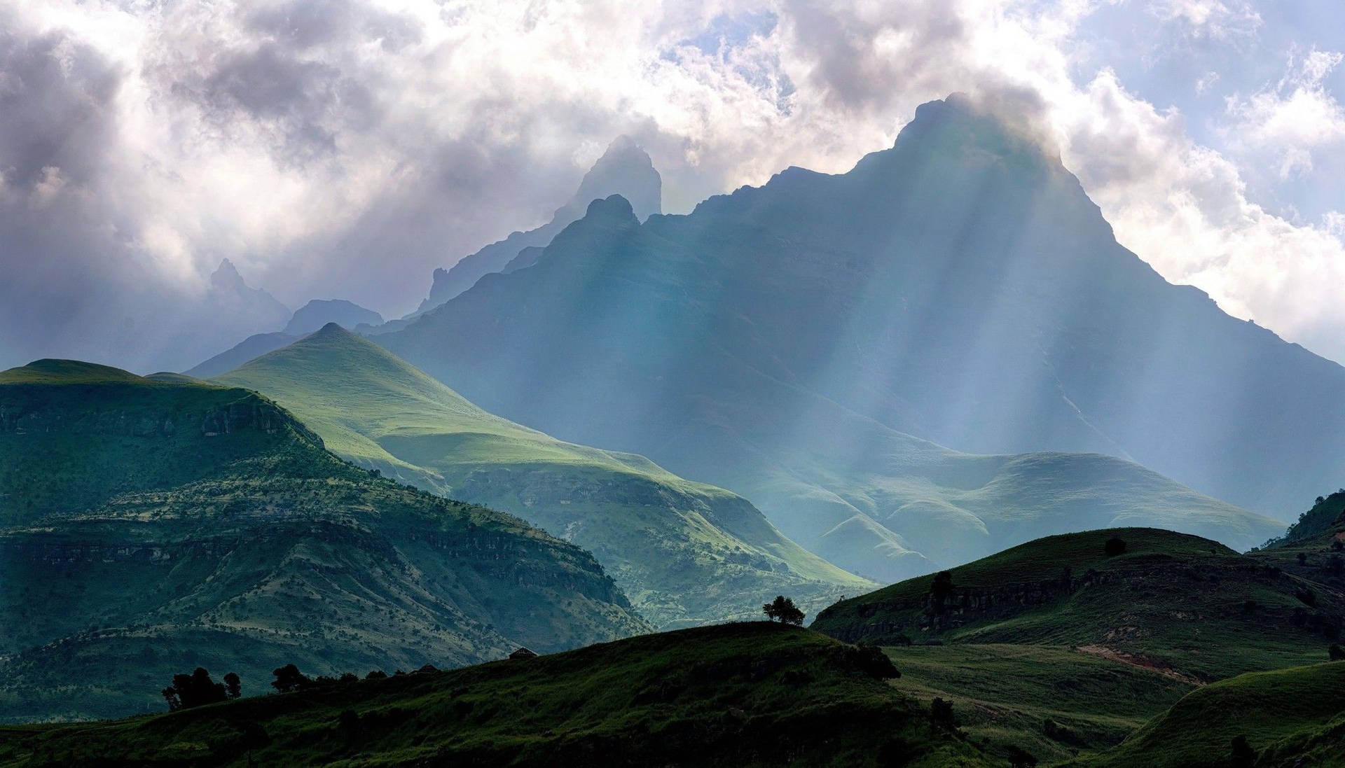High Mountains In Africa Wallpaper