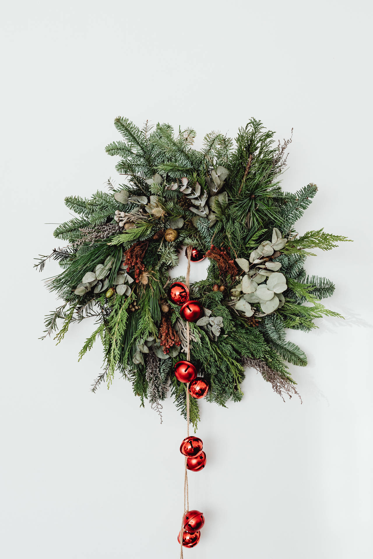 High Resolution Christmas Wreath With Red