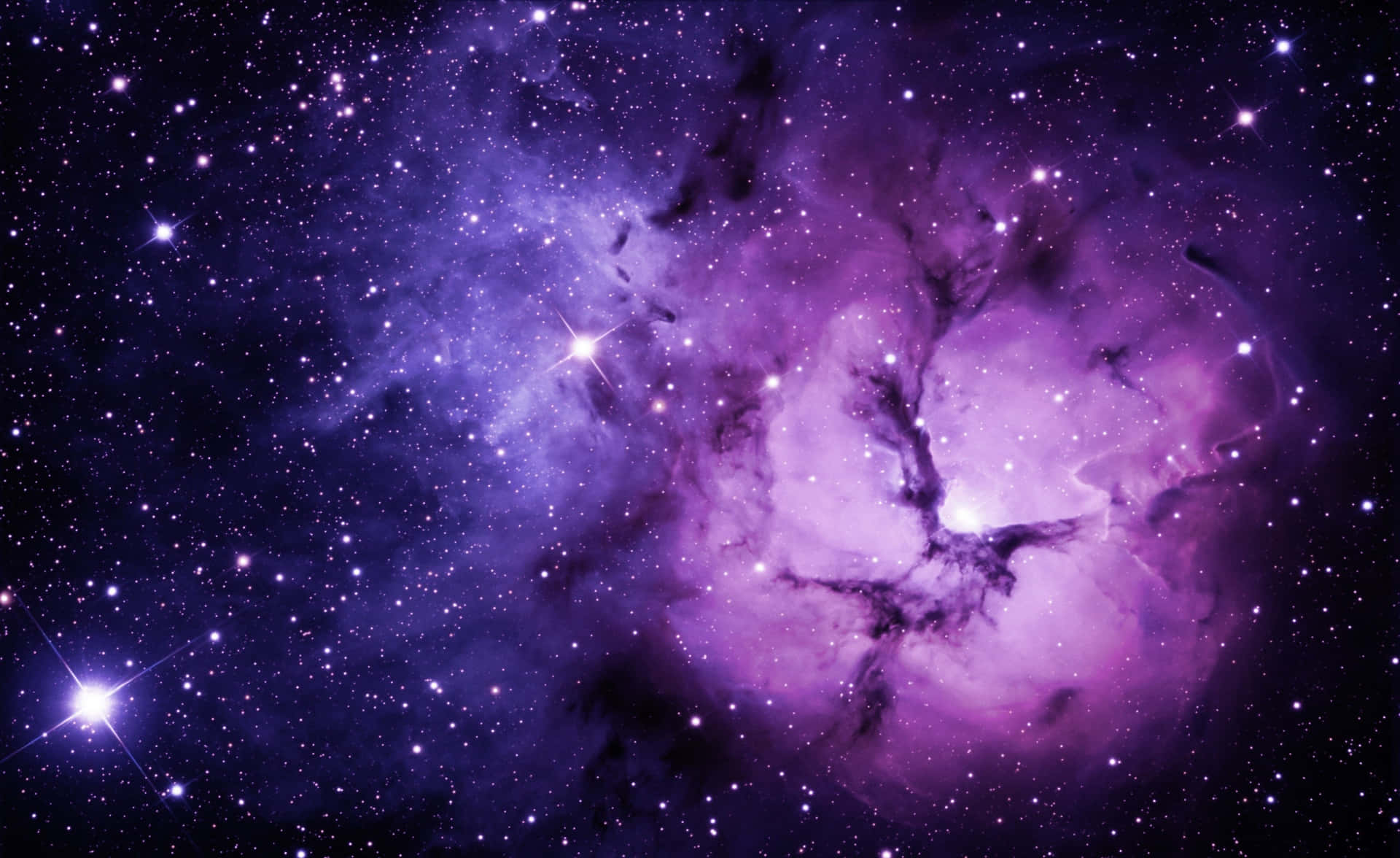Högupplöstbakgrund Med Lila Nebulosor I Galaxen.