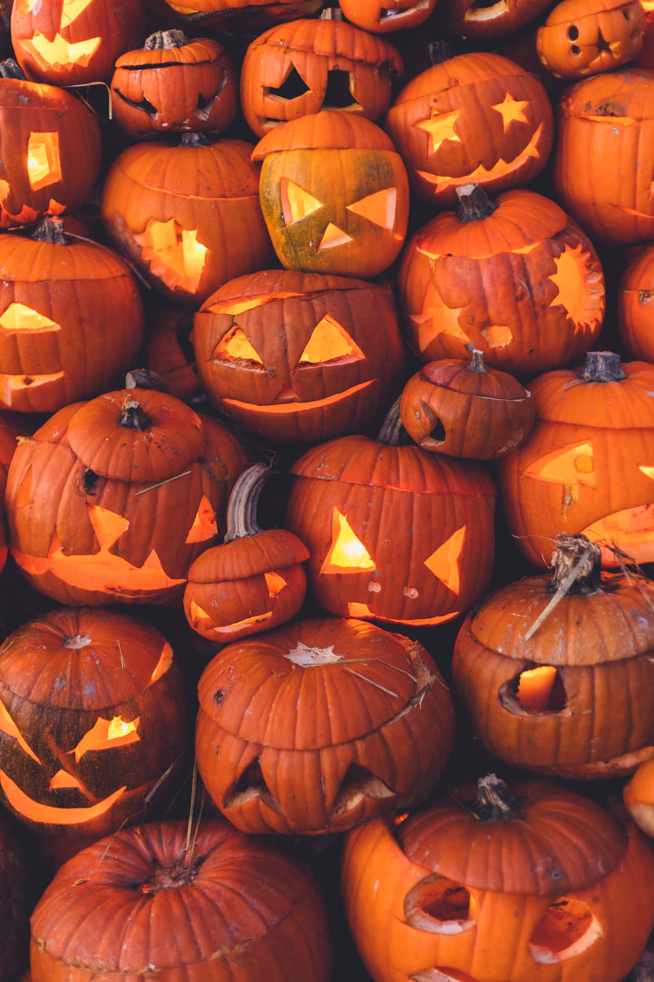 Jack-O-Lantern Pumpkins High Resolution Halloween Background