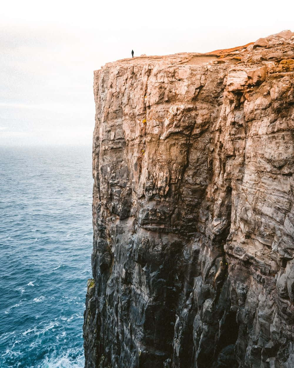 High Rock Ocean Cliff Edge Wallpaper
