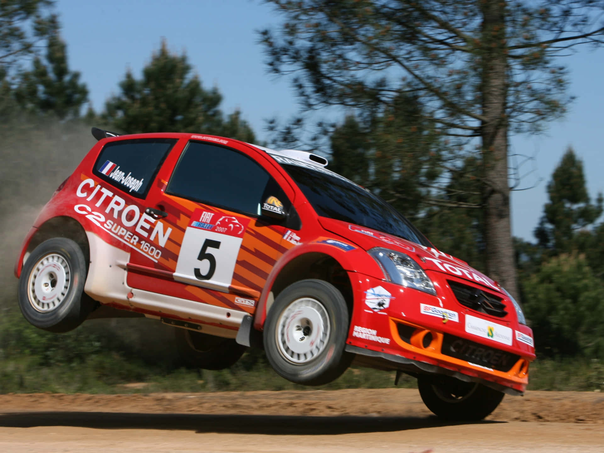 "high-speed Pursuit With Citroen C2 Super 1600" Wallpaper