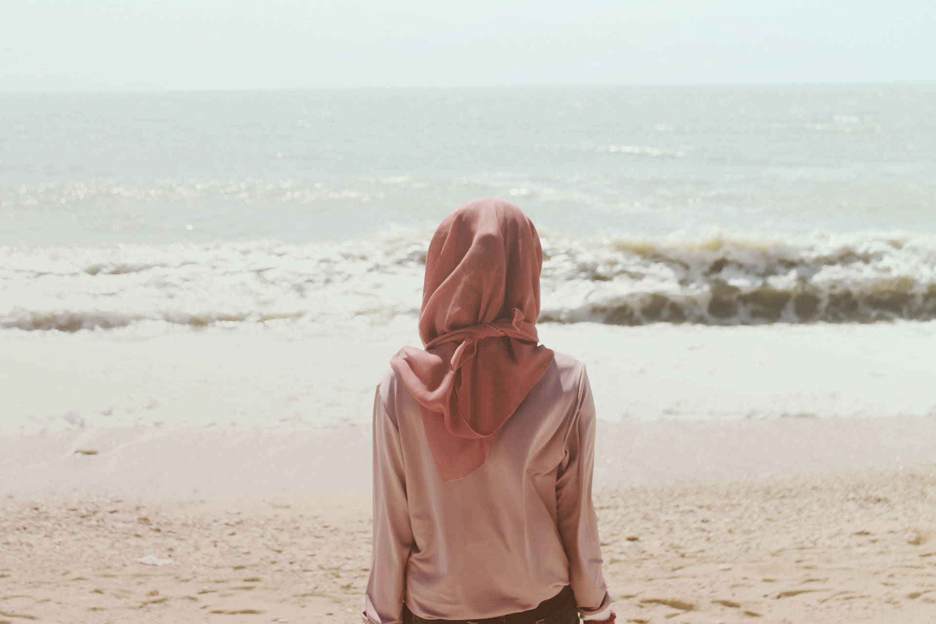 Hijab Girl On Beach Picture