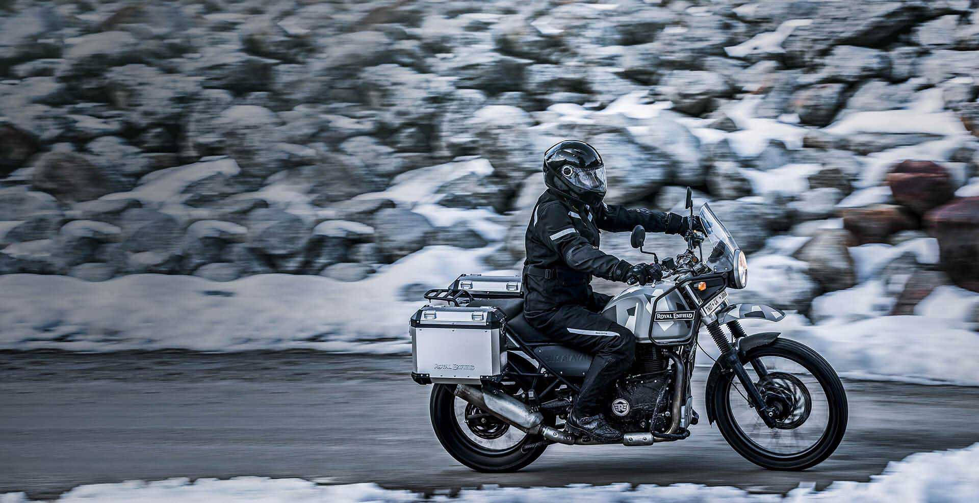 Himalayan Bike With Carrier Wallpaper