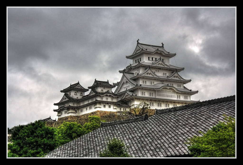 Himejischloss Von Einem Dach Aus Wallpaper