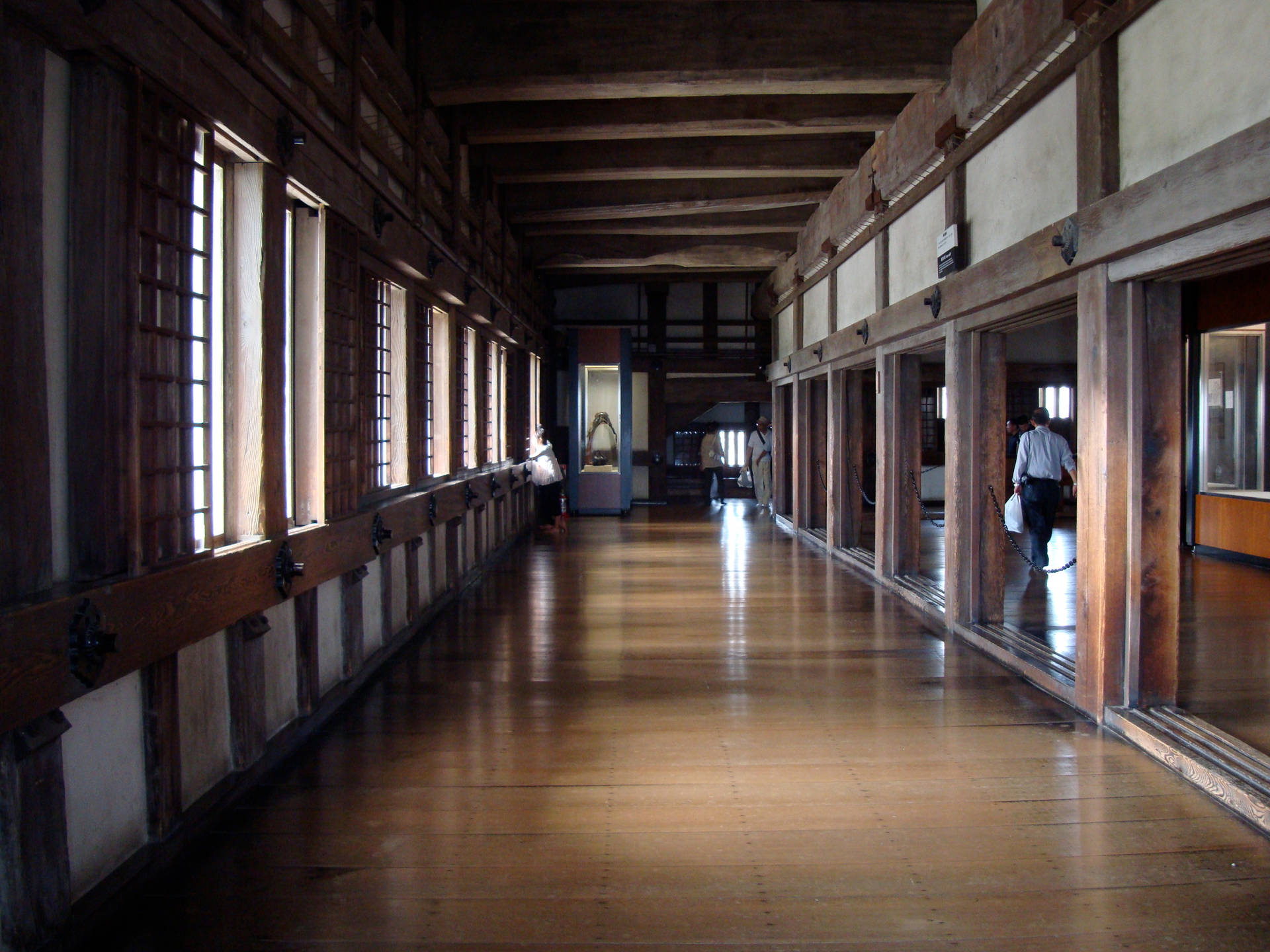 Castillode Himeji Desde El Interior Fondo de pantalla