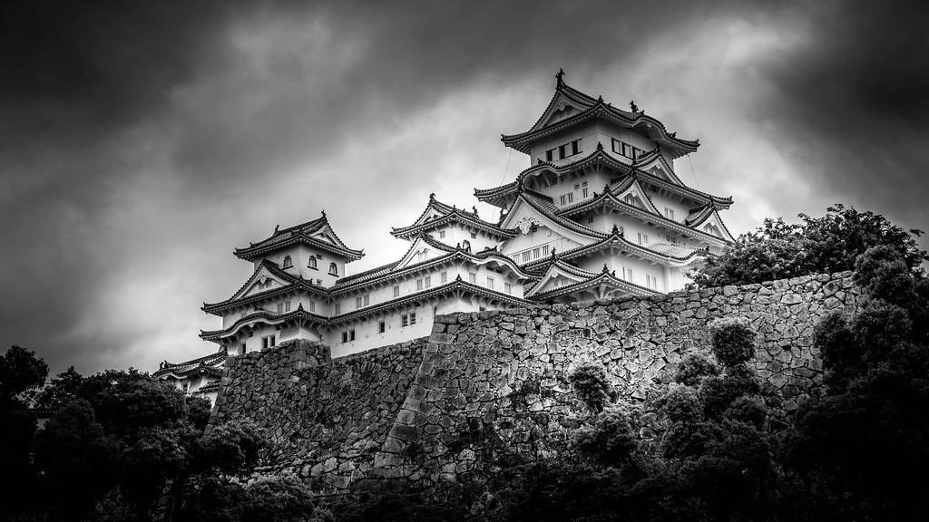 Himeji Castle In Black And White Wallpaper