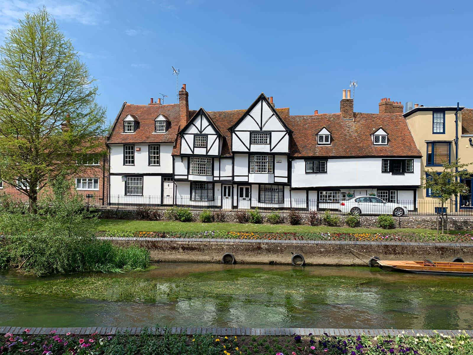 Historische Canterbury Kathedraal Tegen De Lucht Bij Zonsondergang Achtergrond