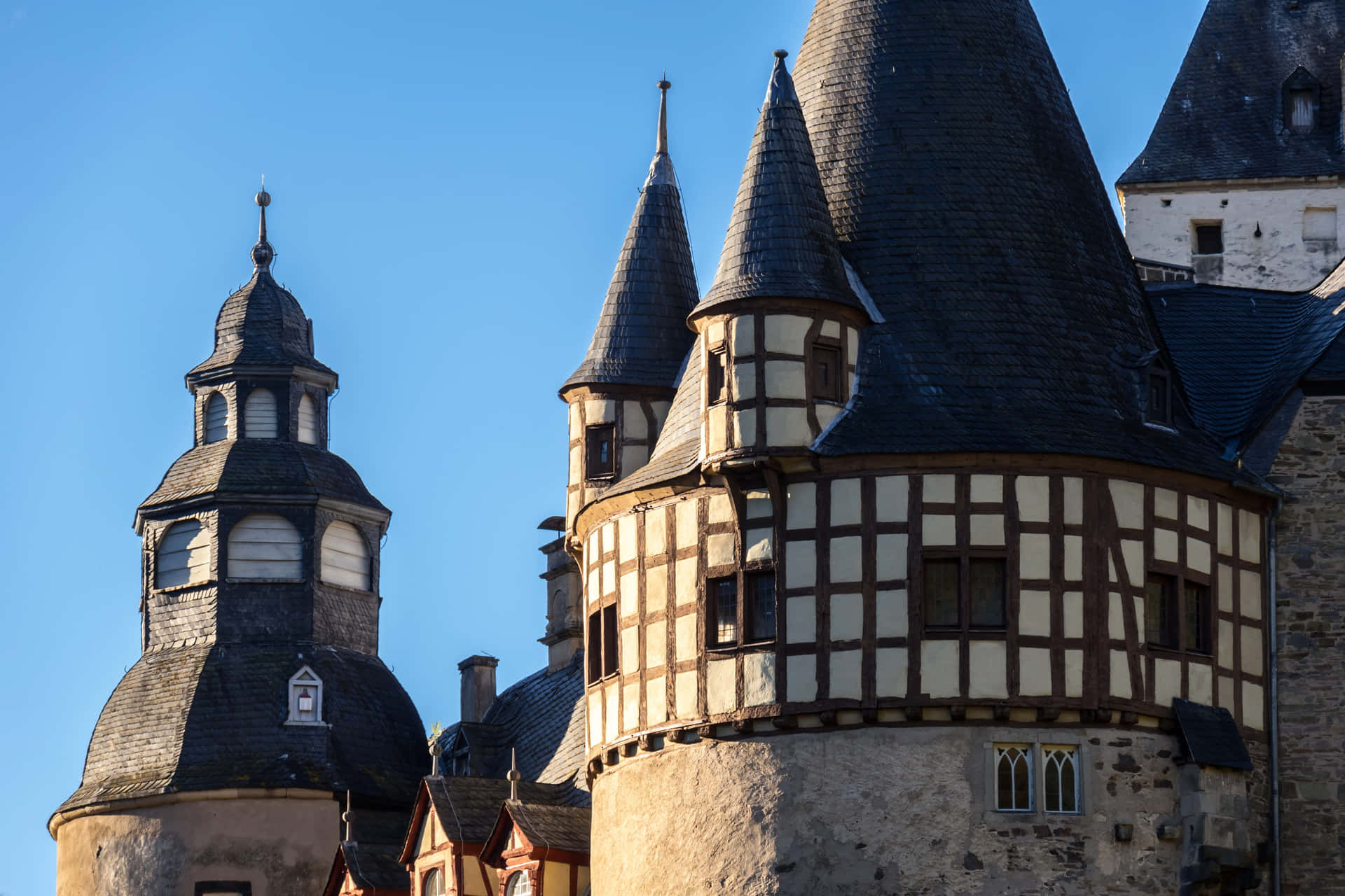 Historic European Castle Architecture Wallpaper