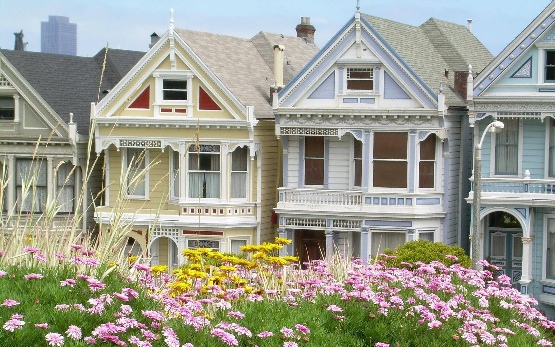 Historical Victorian Houses Wallpaper