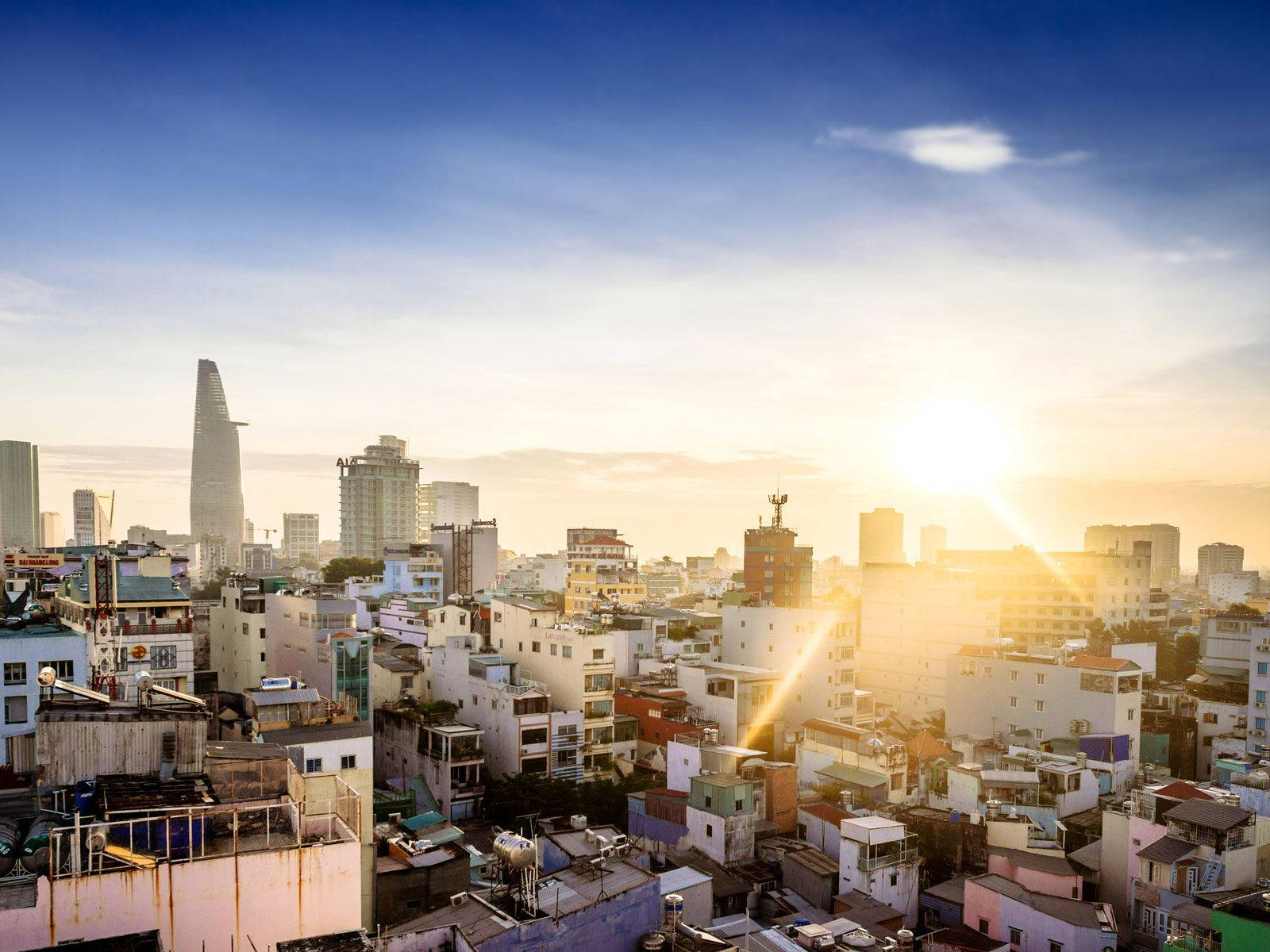 Ciudadde Ho Chi Minh, Sol De La Mañana. Fondo de pantalla