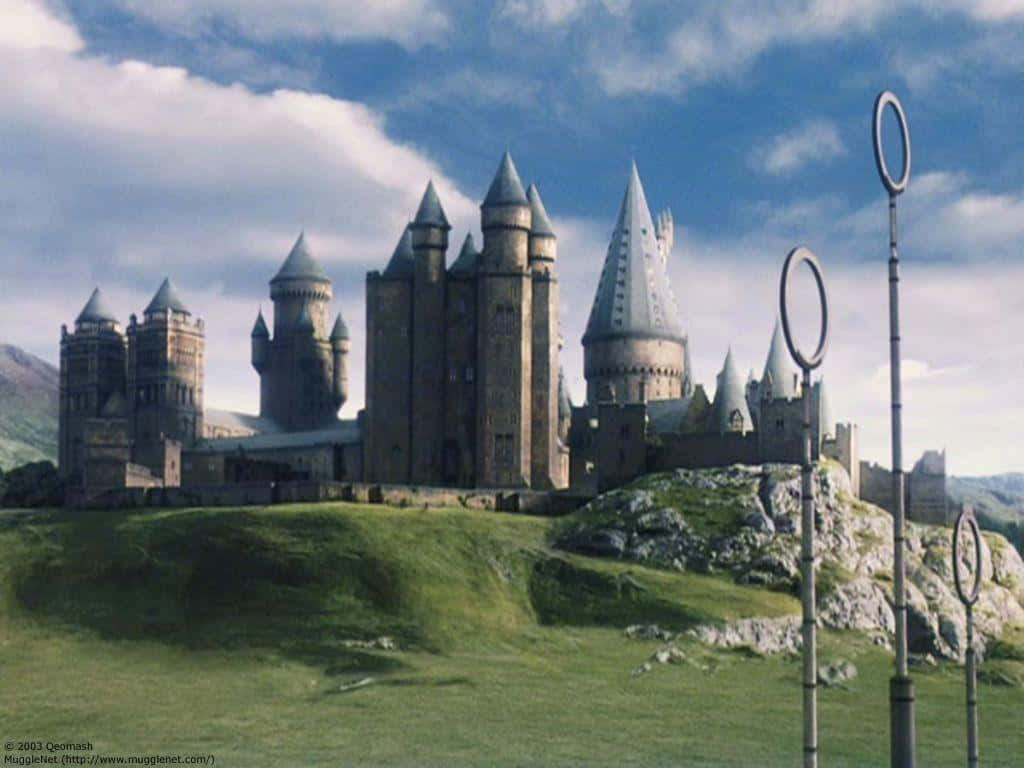 Exploraro Mundo Mágico Do Castelo De Hogwarts. Papel de Parede