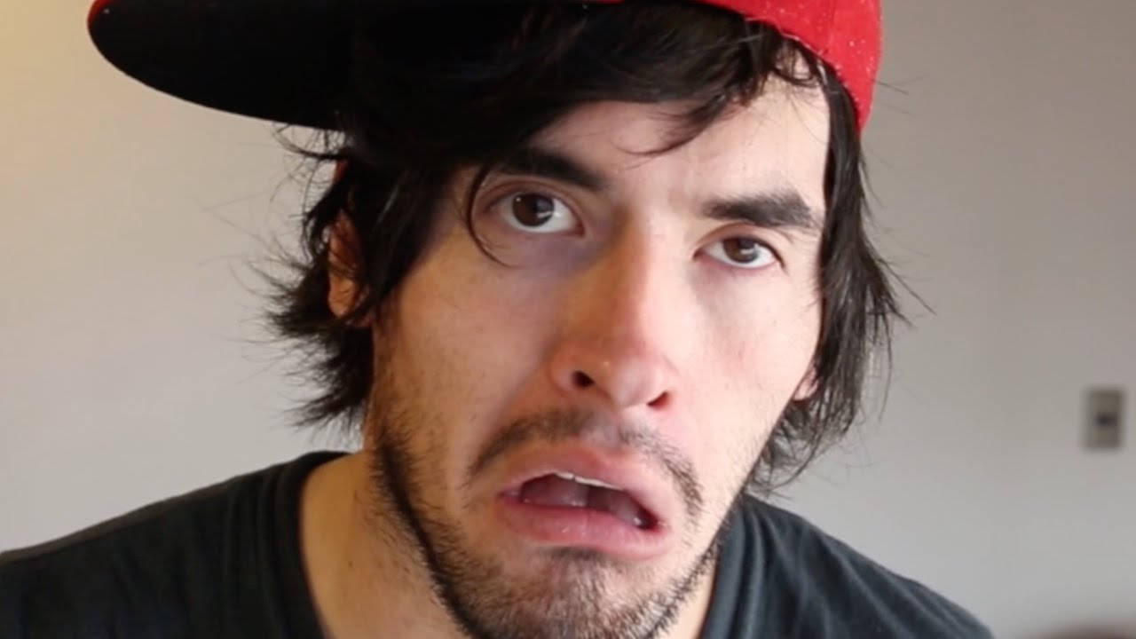 Holasoygerman Making a Funny Face Wallpaper