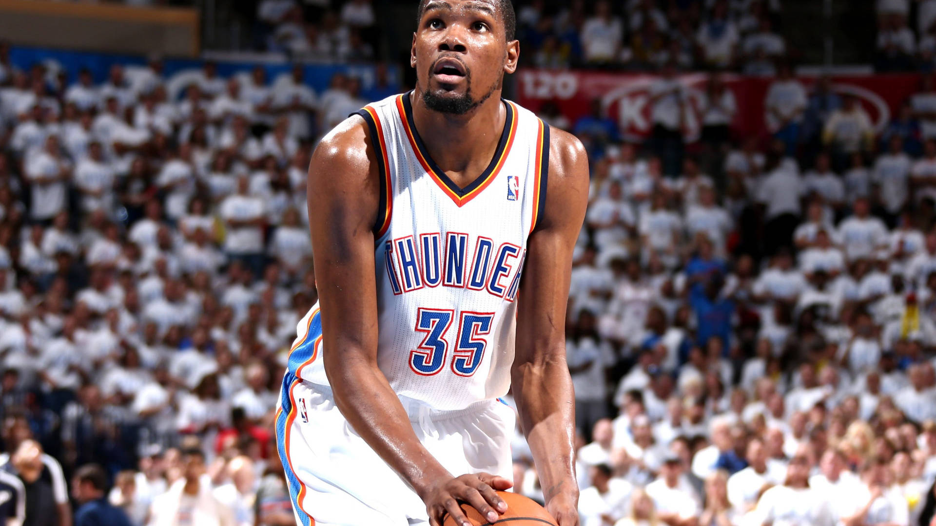 Holding A Ball Kevin Durant Cool Wallpaper