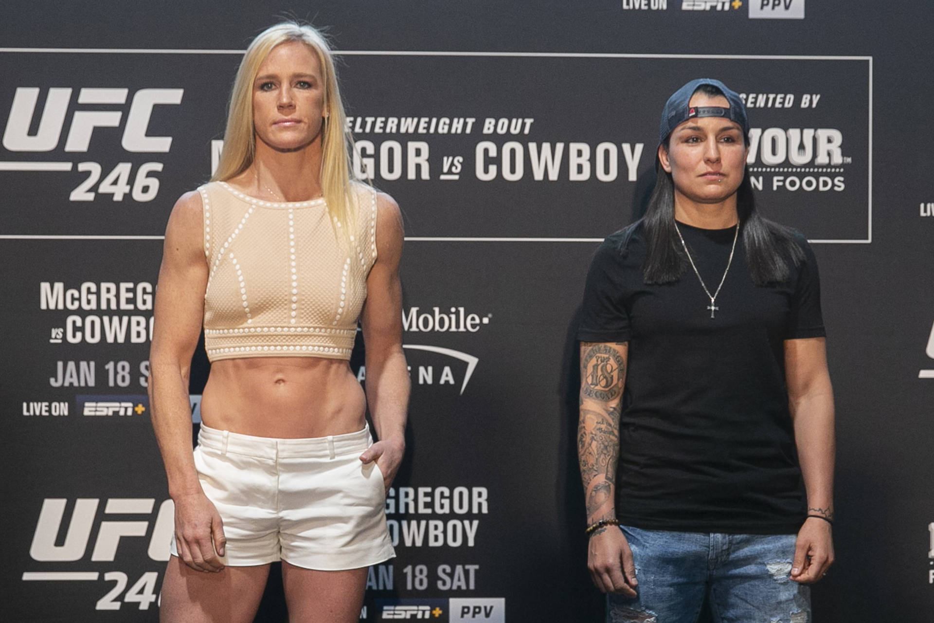 Holly Holm And Racquel Pennington Wallpaper