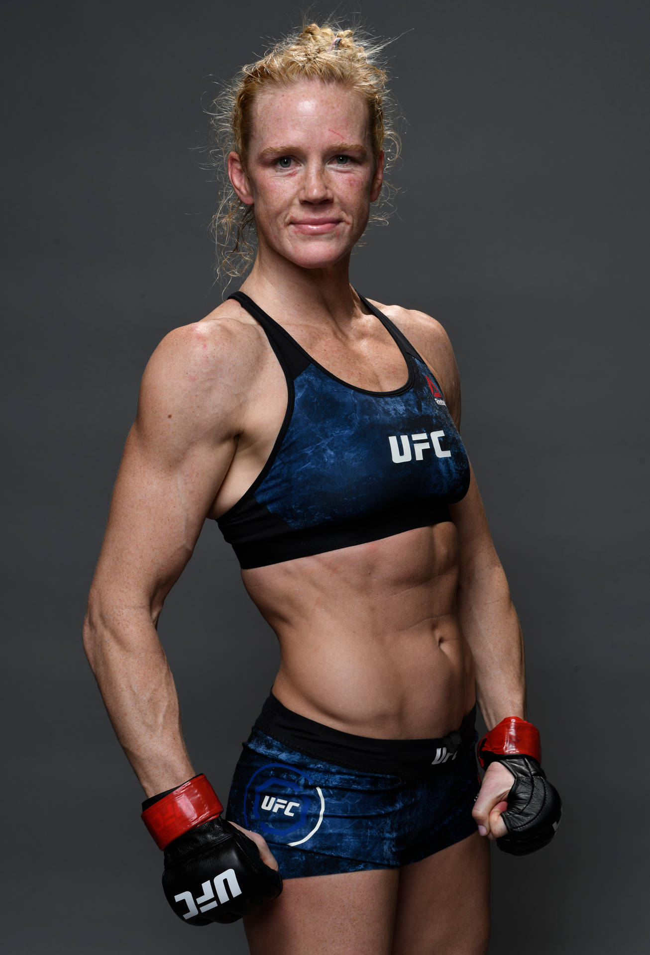 Holly Holm Toned Body Wallpaper