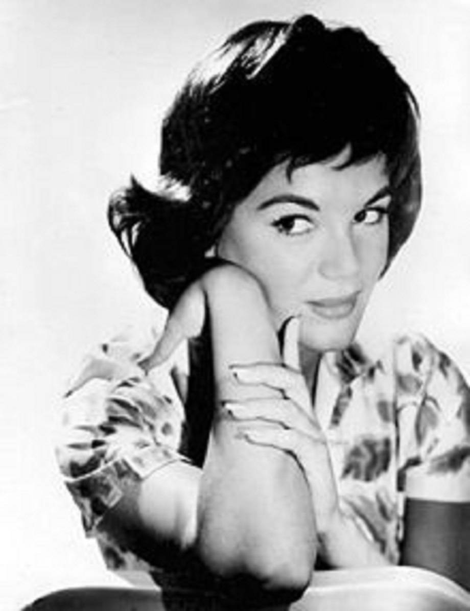 Hollywood Celebrity Connie Francis 1961 Portrait Wallpaper