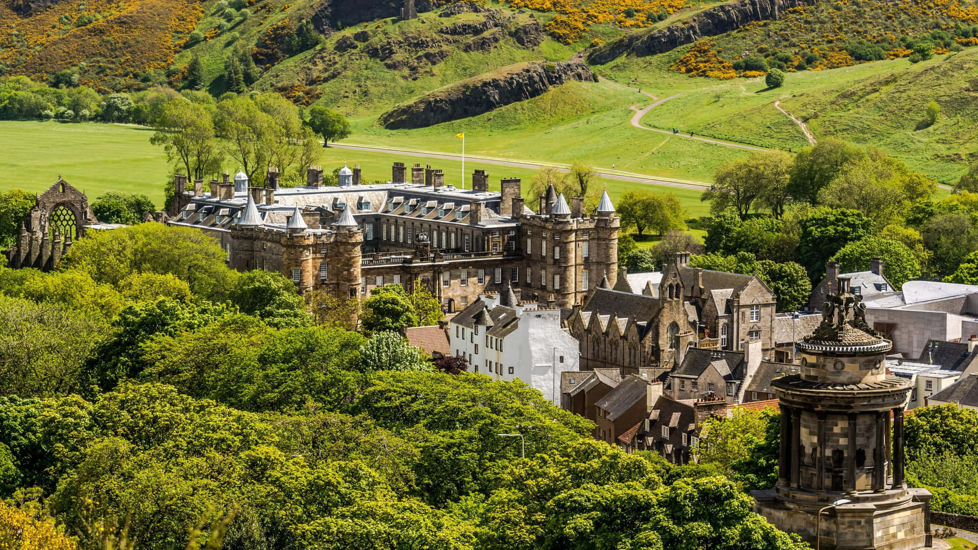 Holyrood Palace Edinburgh Scotland Wallpaper