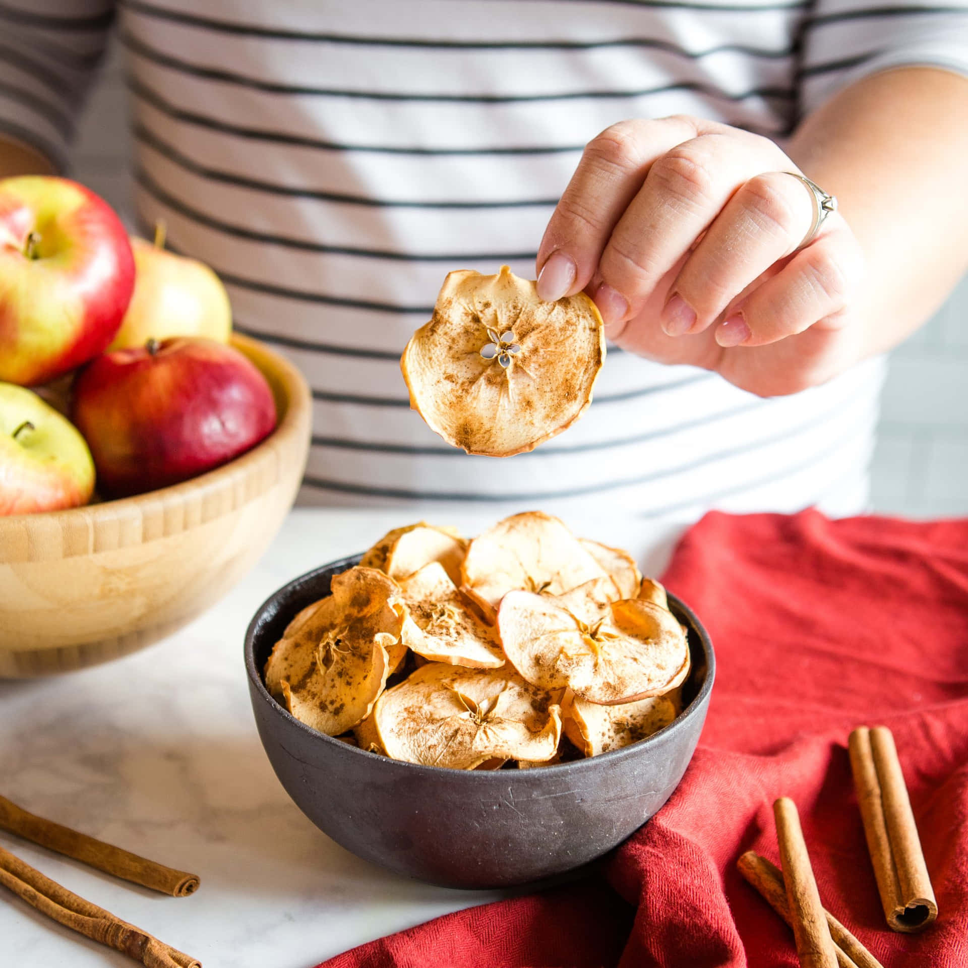 Homemade Apple Chips Snack Wallpaper