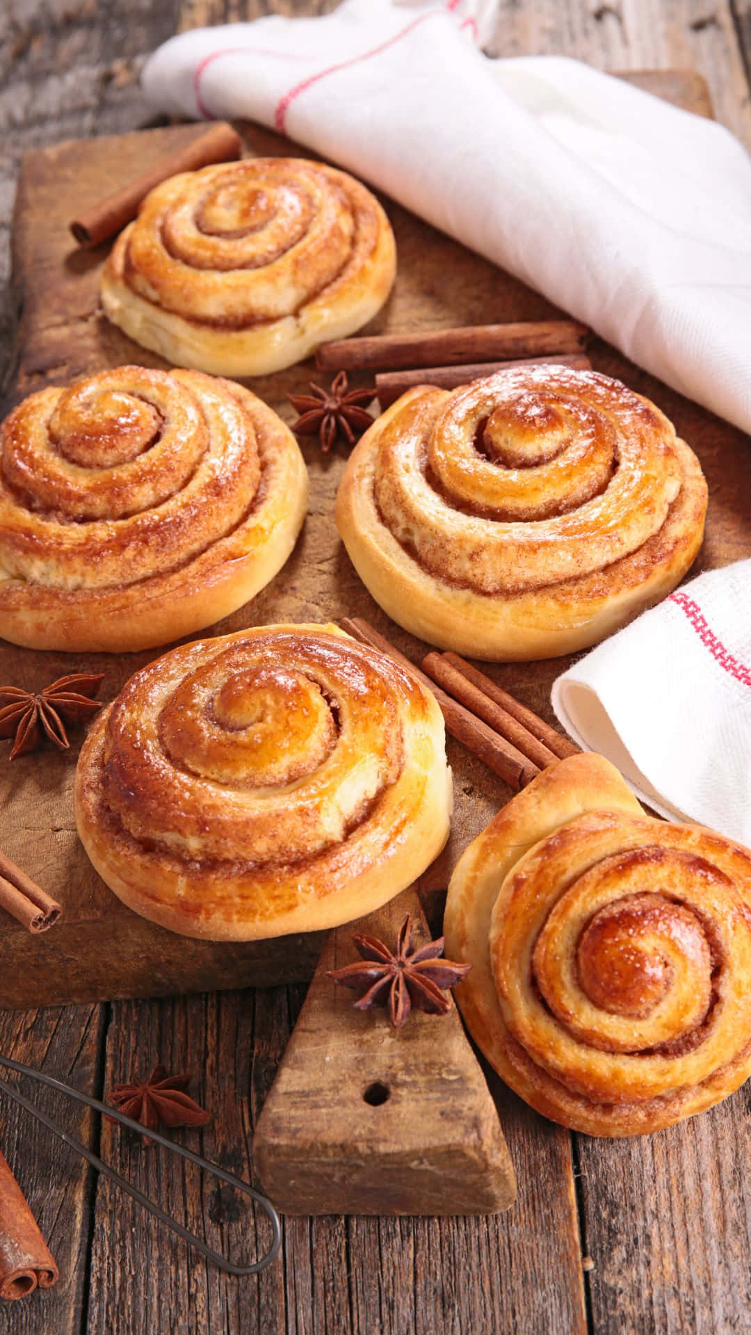 Homemade Cinnamon Rollswith Spices Wallpaper