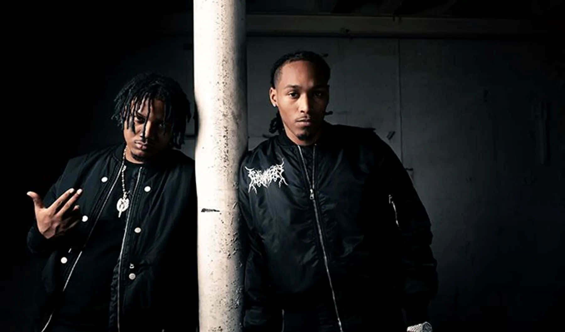 Homixide Gang Members Posing Wallpaper