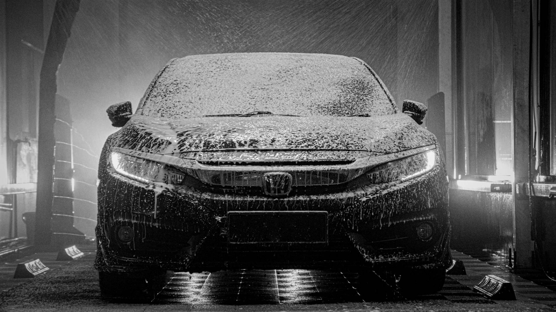 Honda Civic Car Wash Wallpaper