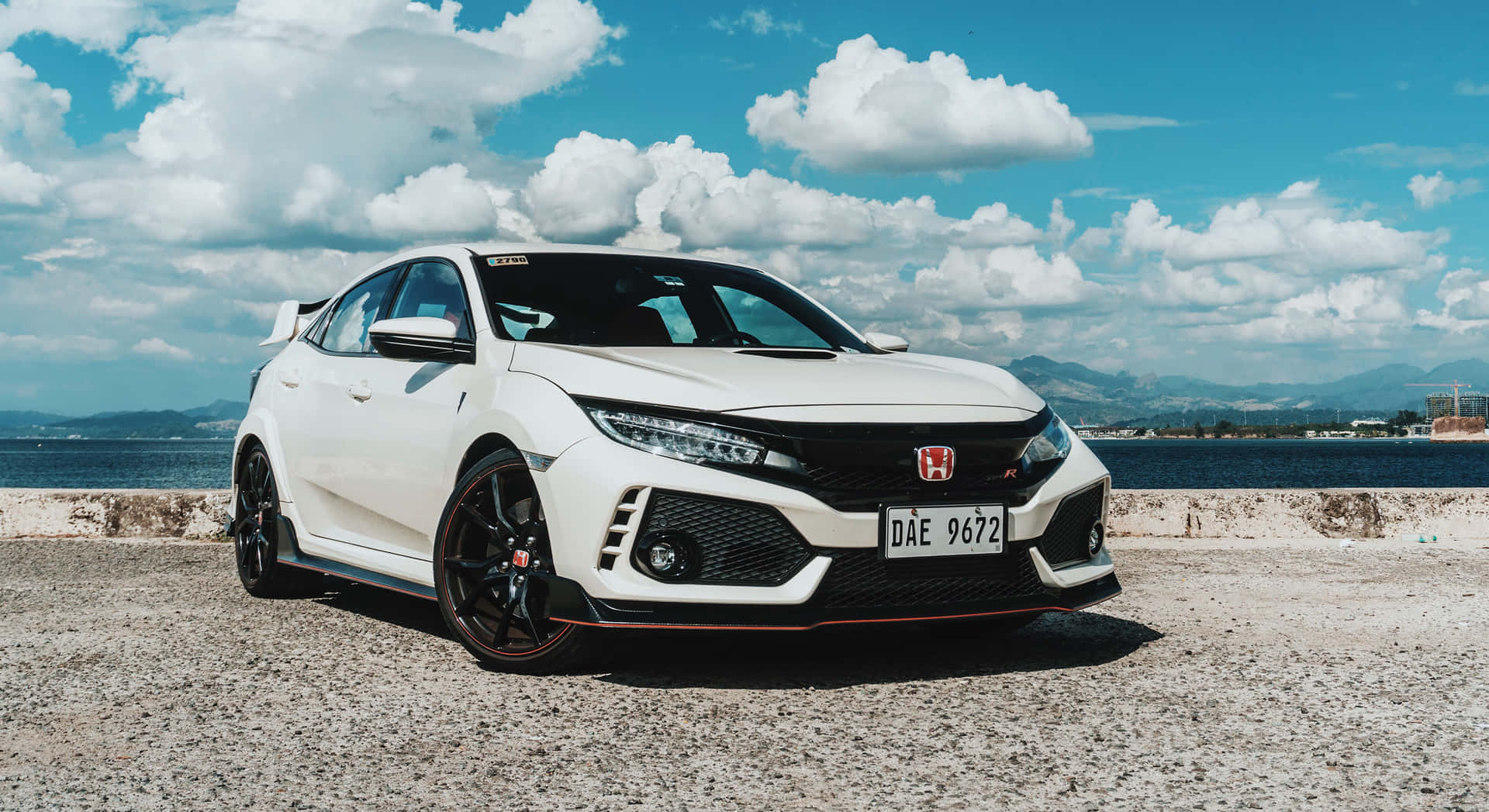 Speed Demon: Get Ready to Dominate the Track with the Honda Civic Type R Wallpaper