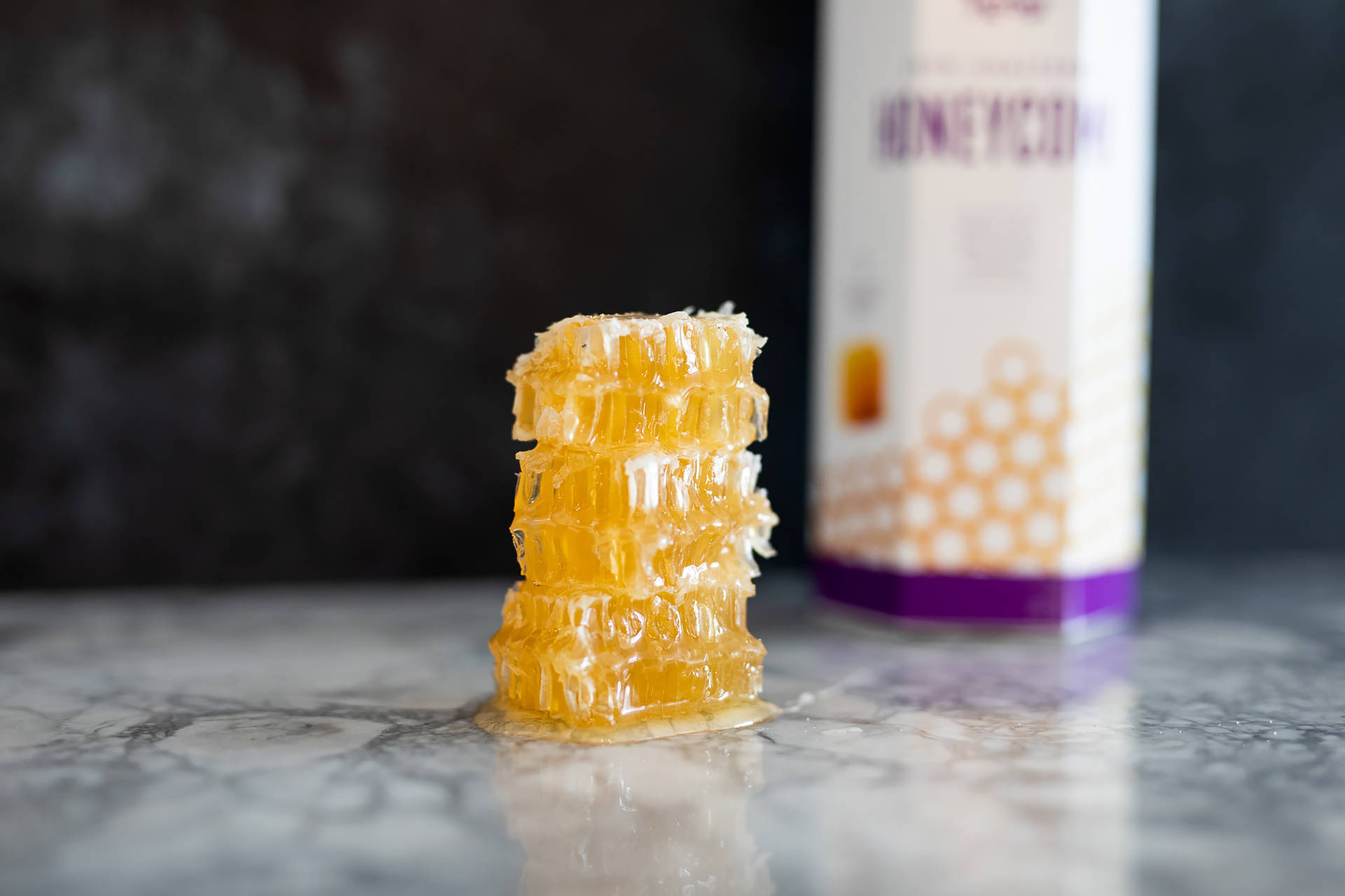 Honeycomb Golden Honey