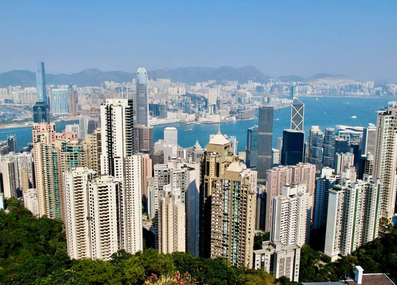 Stunning Hong Kong Skyline at Dusk