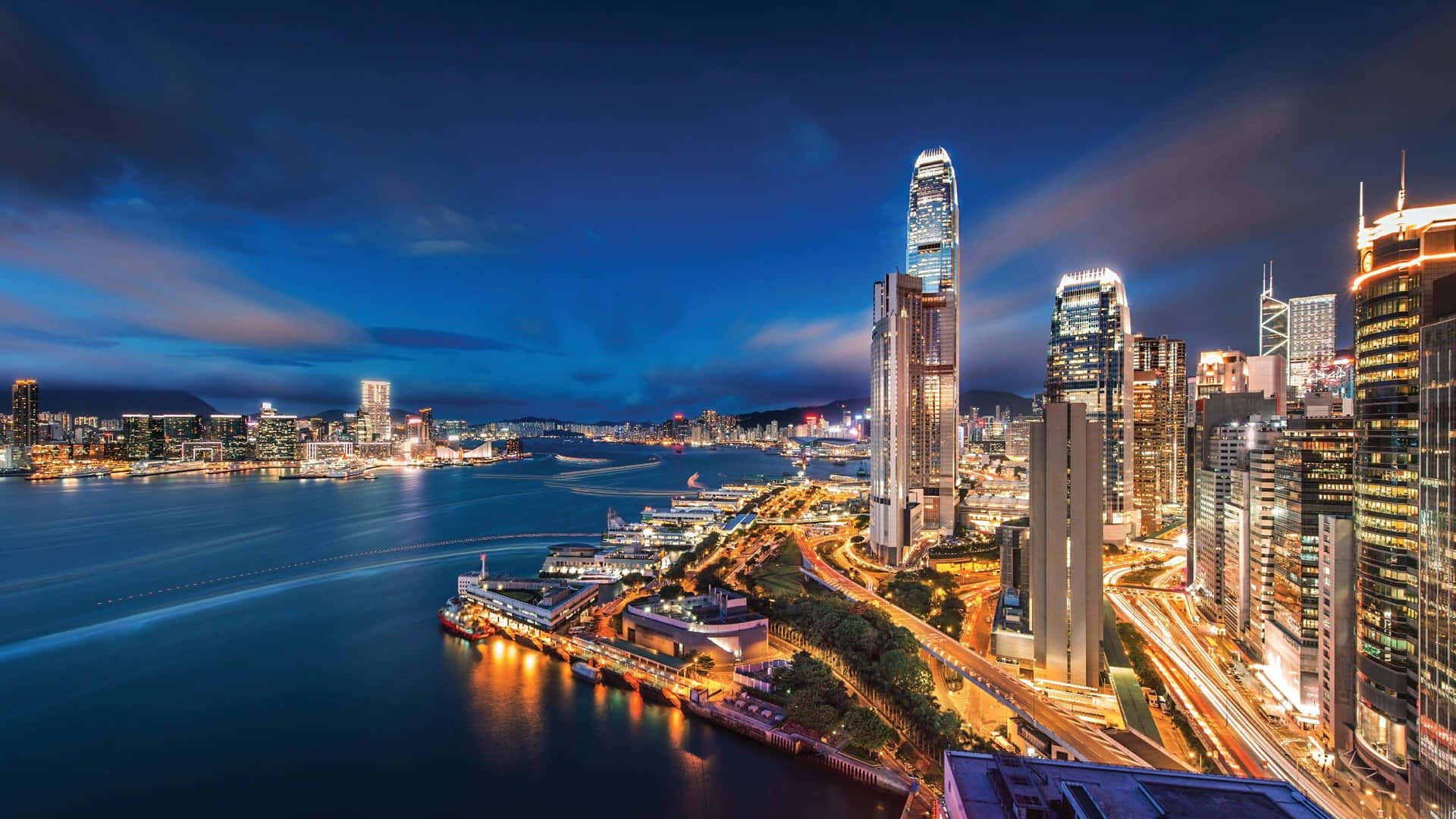 Stunning Hong Kong Skyline At Dusk