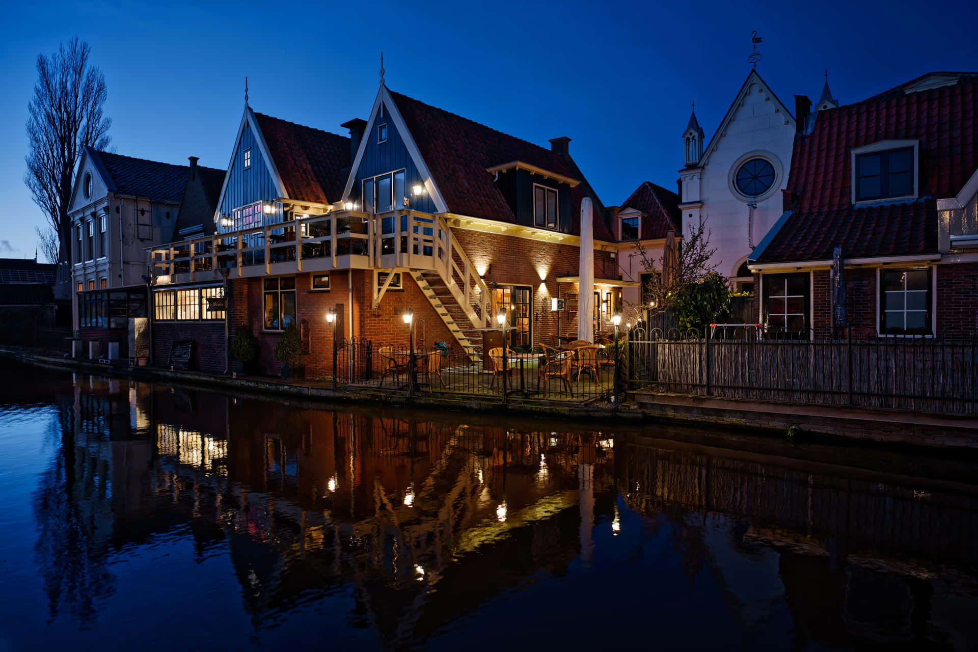Hoorn Canal Housesat Twilight Wallpaper
