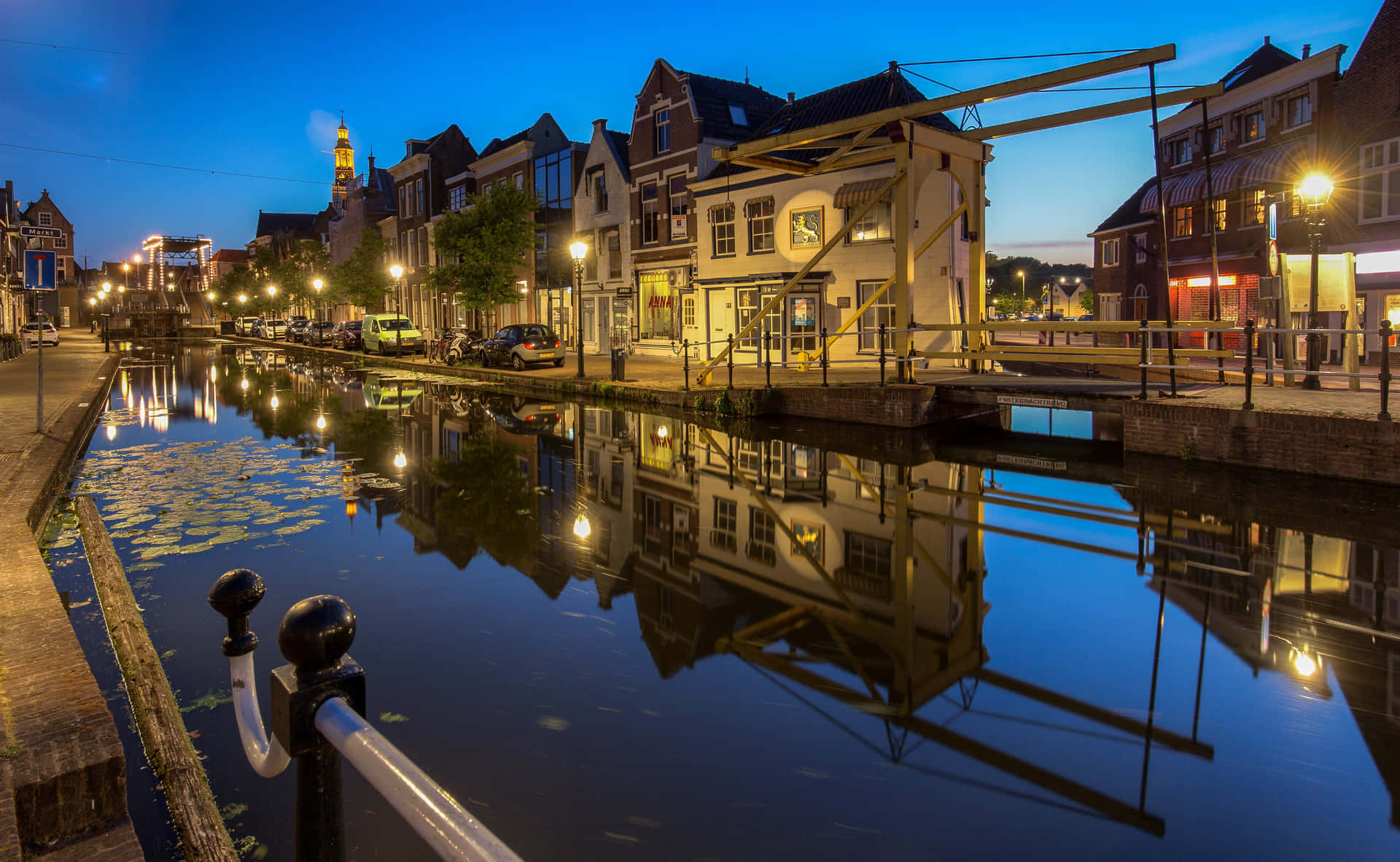 Hoorn Canal Night Reflections Wallpaper