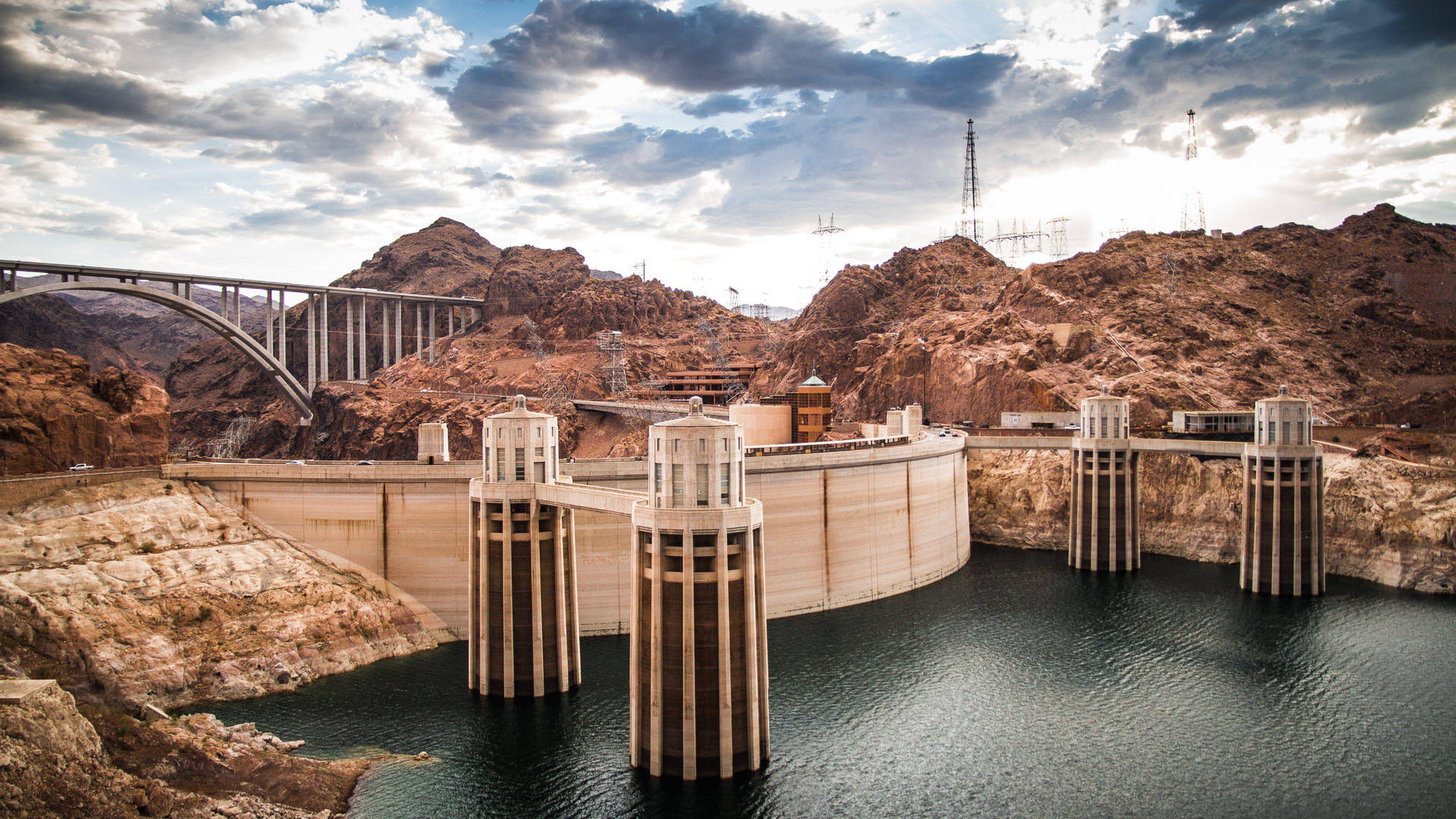 Hoover Dam With Cloudy Sky Wallpaper