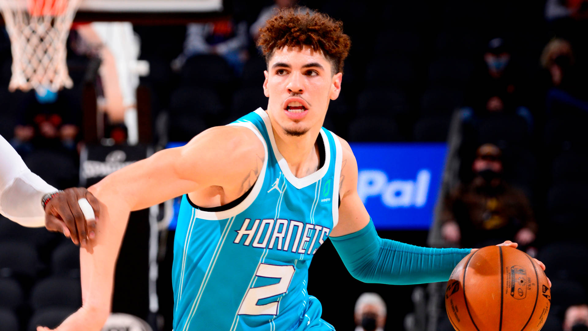 Hornets Lamelo Ball With Ball