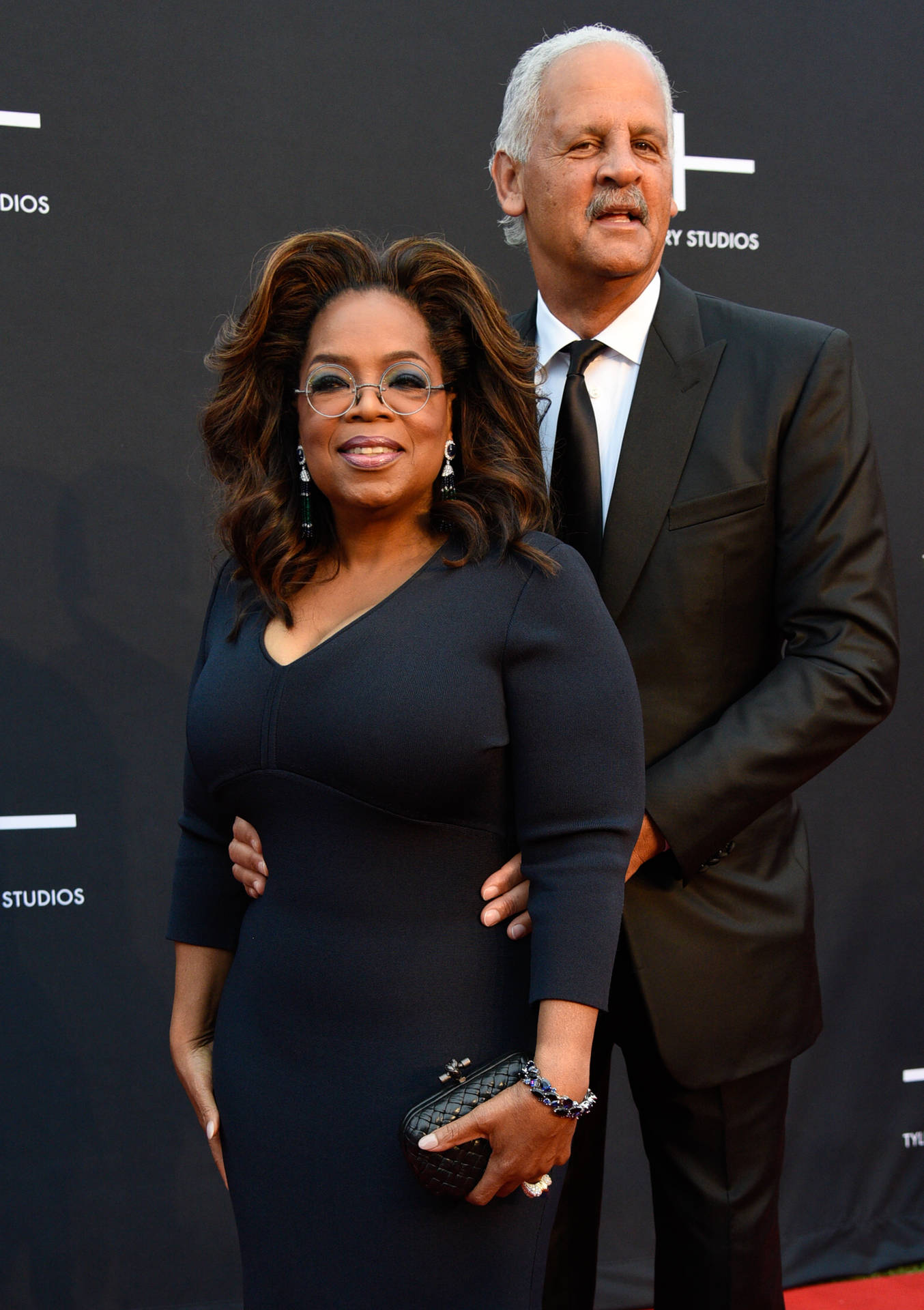 Host Oprah Winfrey And Stedman Graham Background