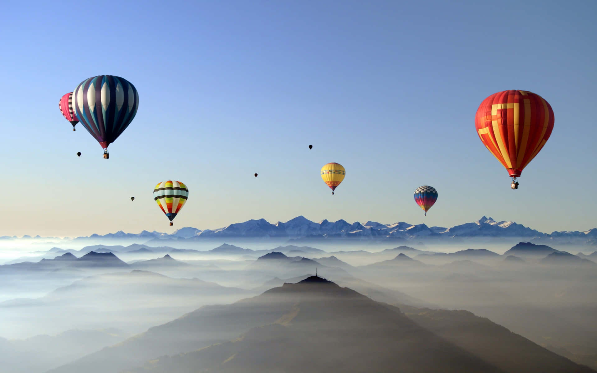 Image  Enjoy the Spectacle of a Colorful Hot Air Balloon Ride