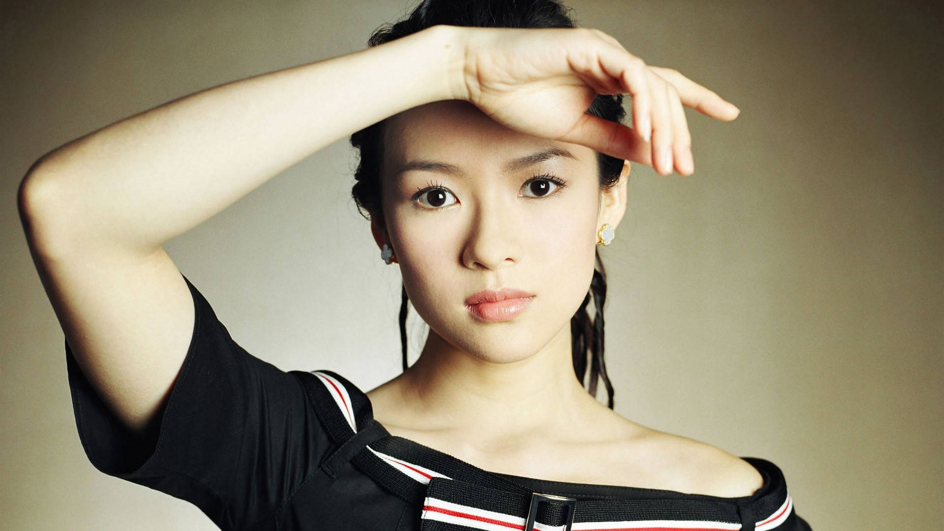 Hot Girl Chinese Actress Zhang Ziyi Wallpaper