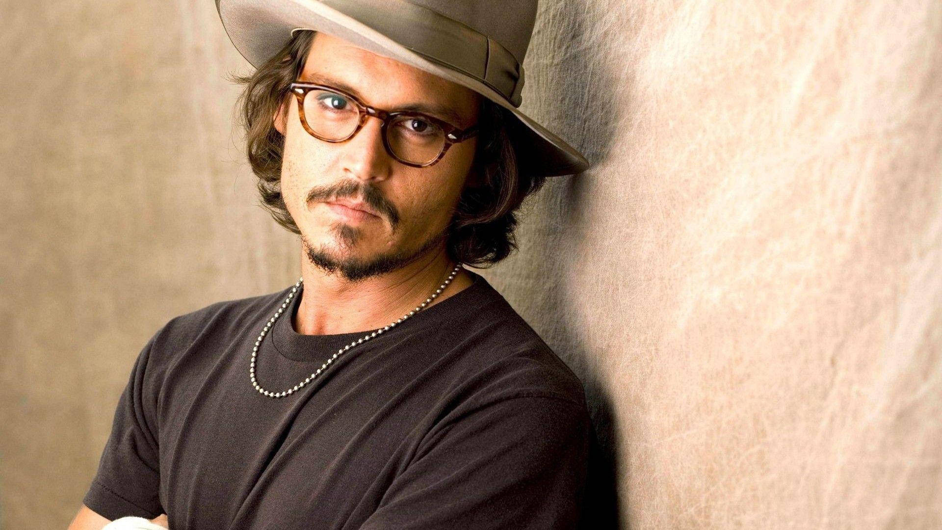 Hot Johnny Depp Poster Wallpaper