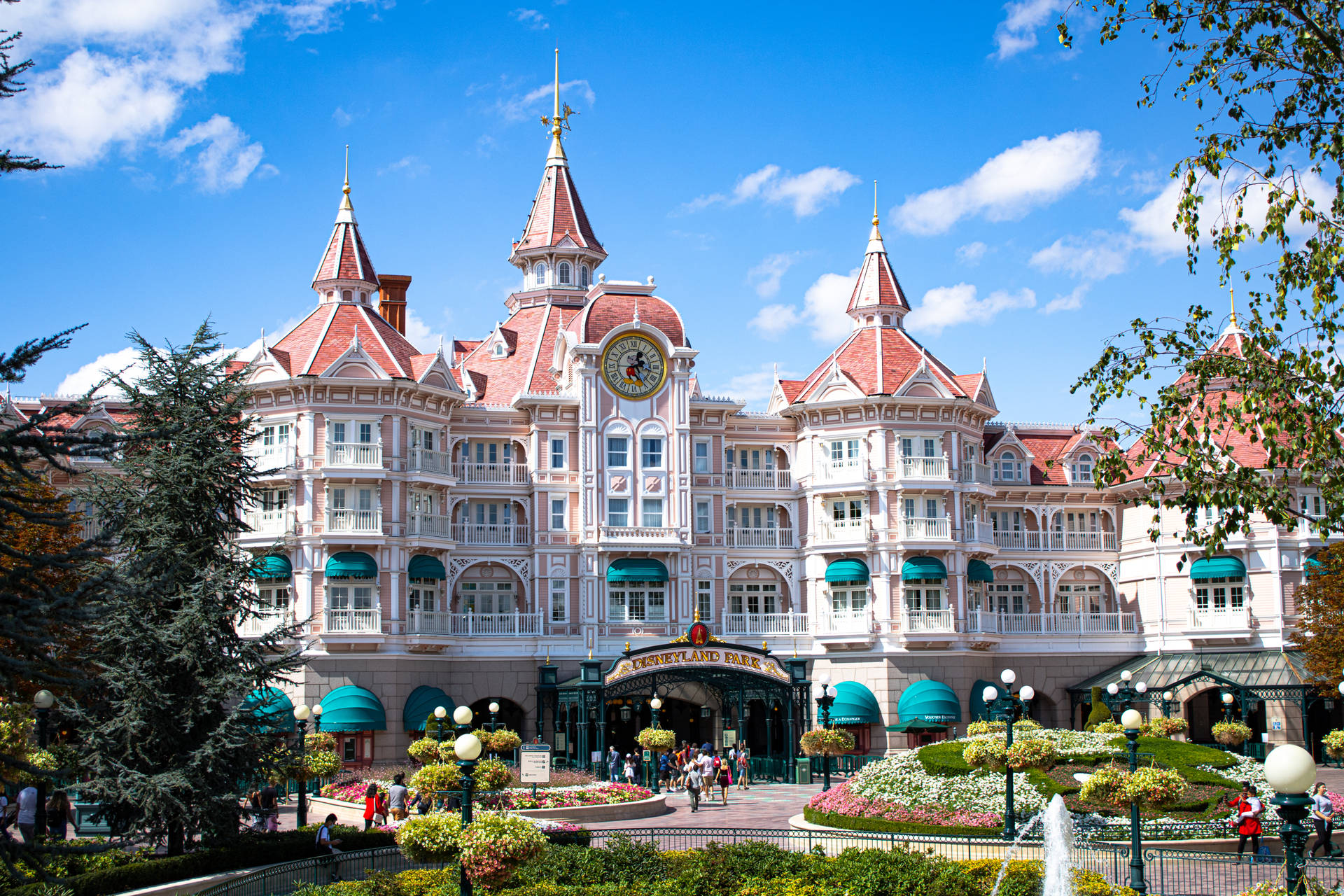 Escritoriode Hotel Disneyland Fondo de pantalla