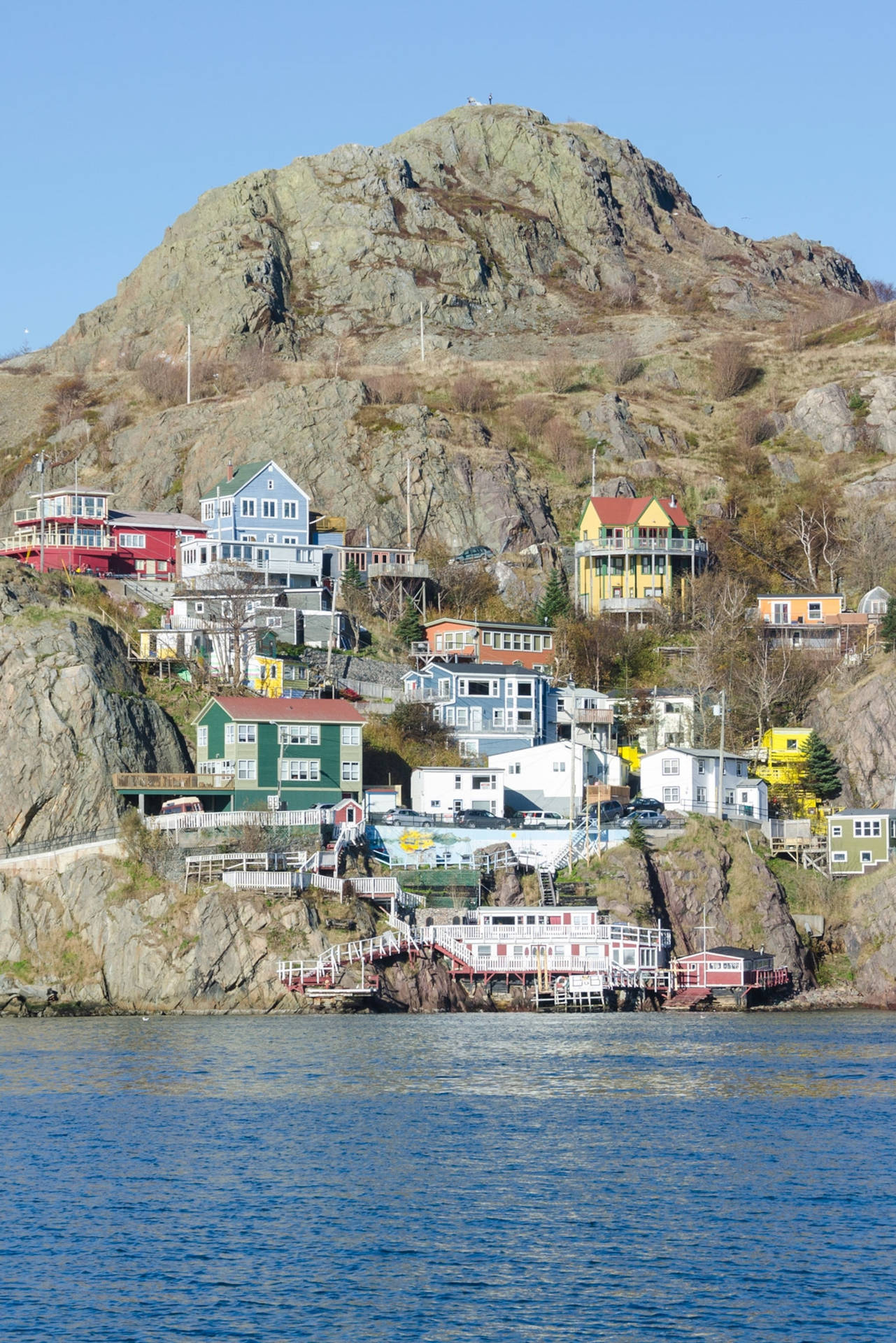 Houses At Newfoundland's Cliffs Wallpaper