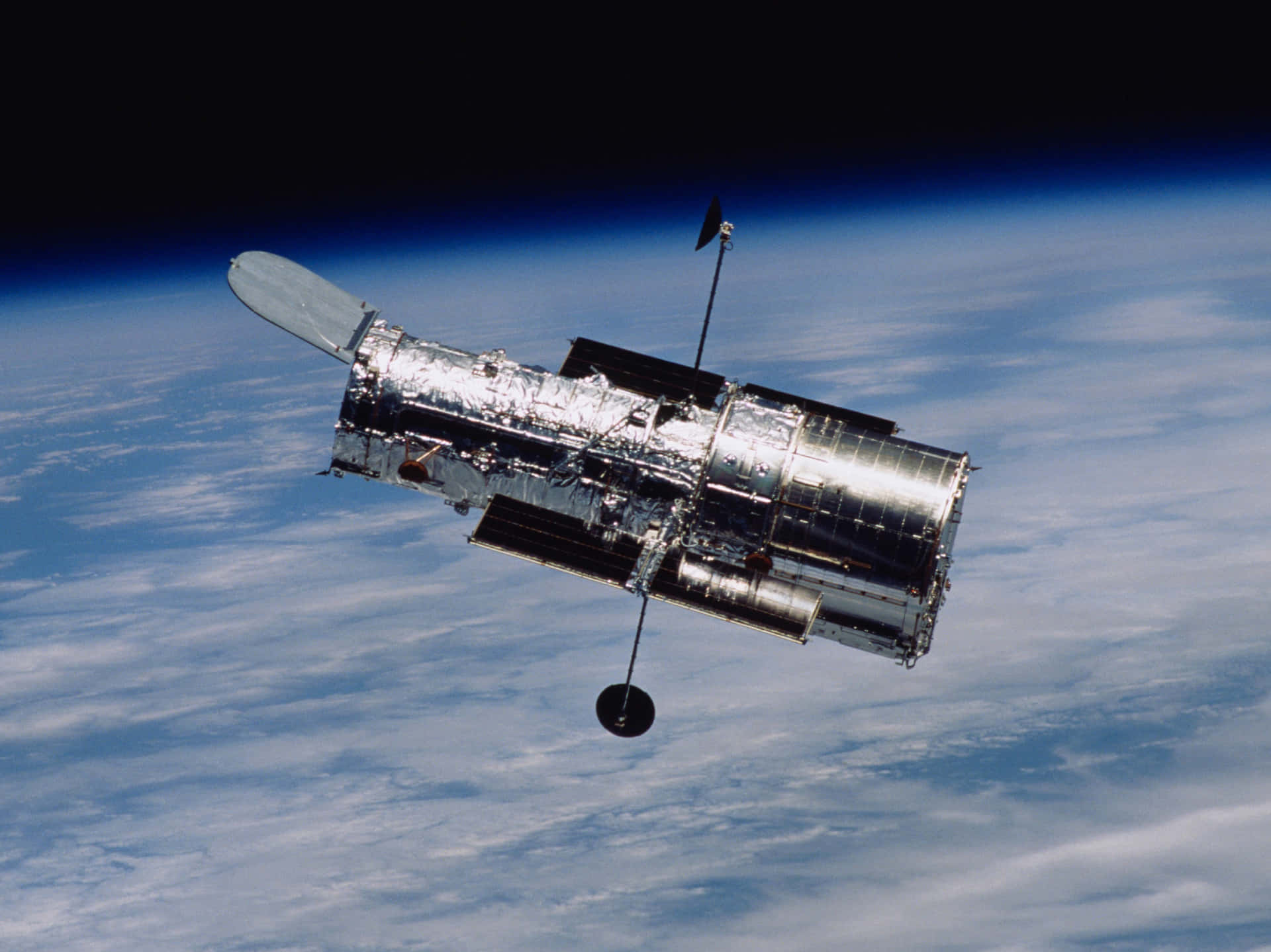 Hubble Space Telescope capturing the mind-blowing view of the universe. Wallpaper