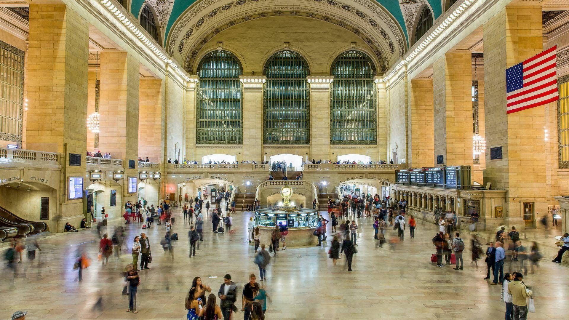 Huge Windows At Grand Central Terminal Wallpaper