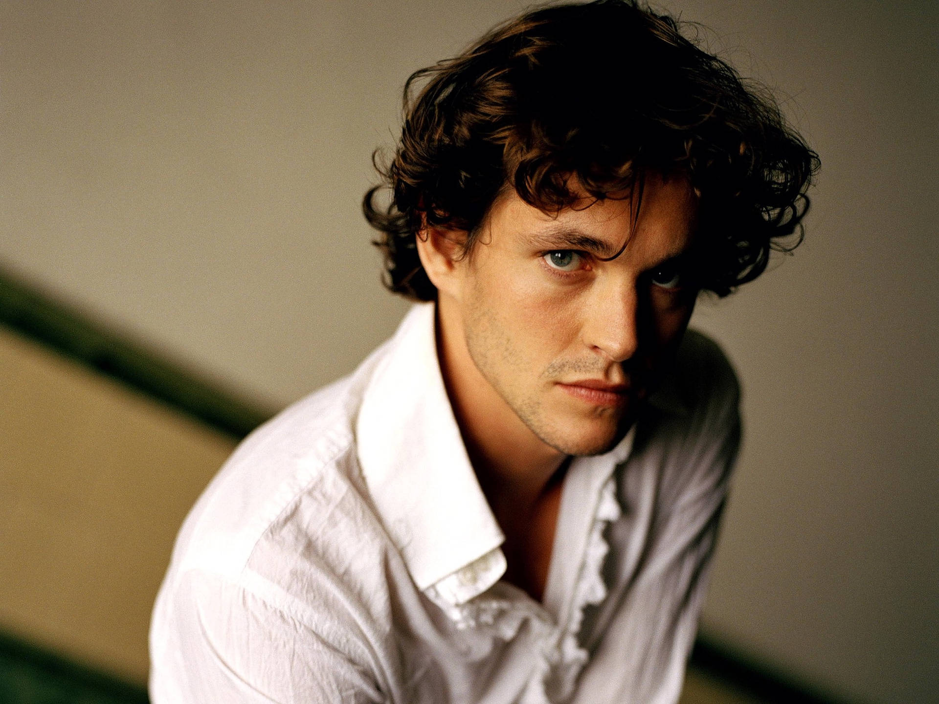Hugh Dancy In White Outfit