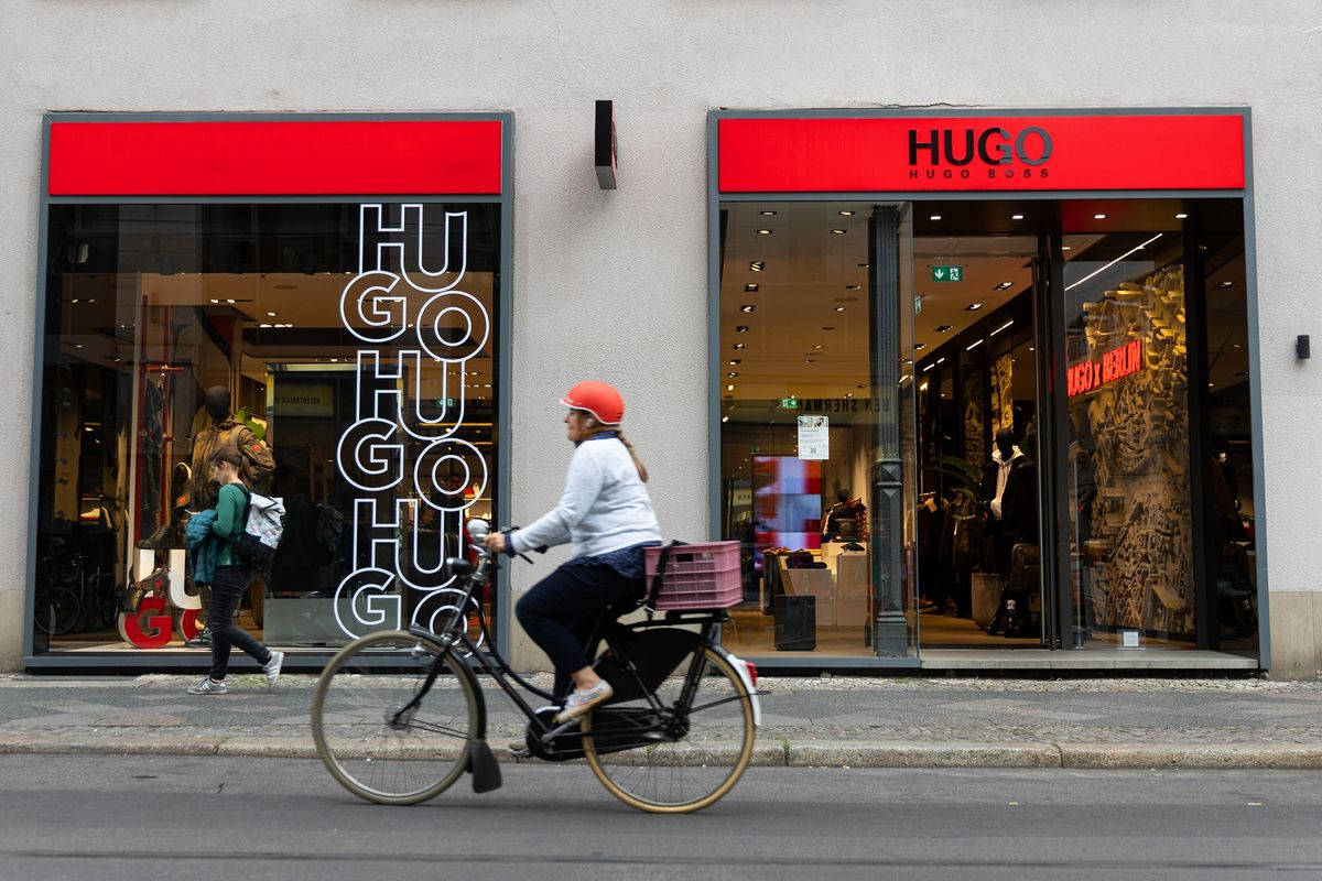 Hugo Boss Red Logo Boutique Wallpaper