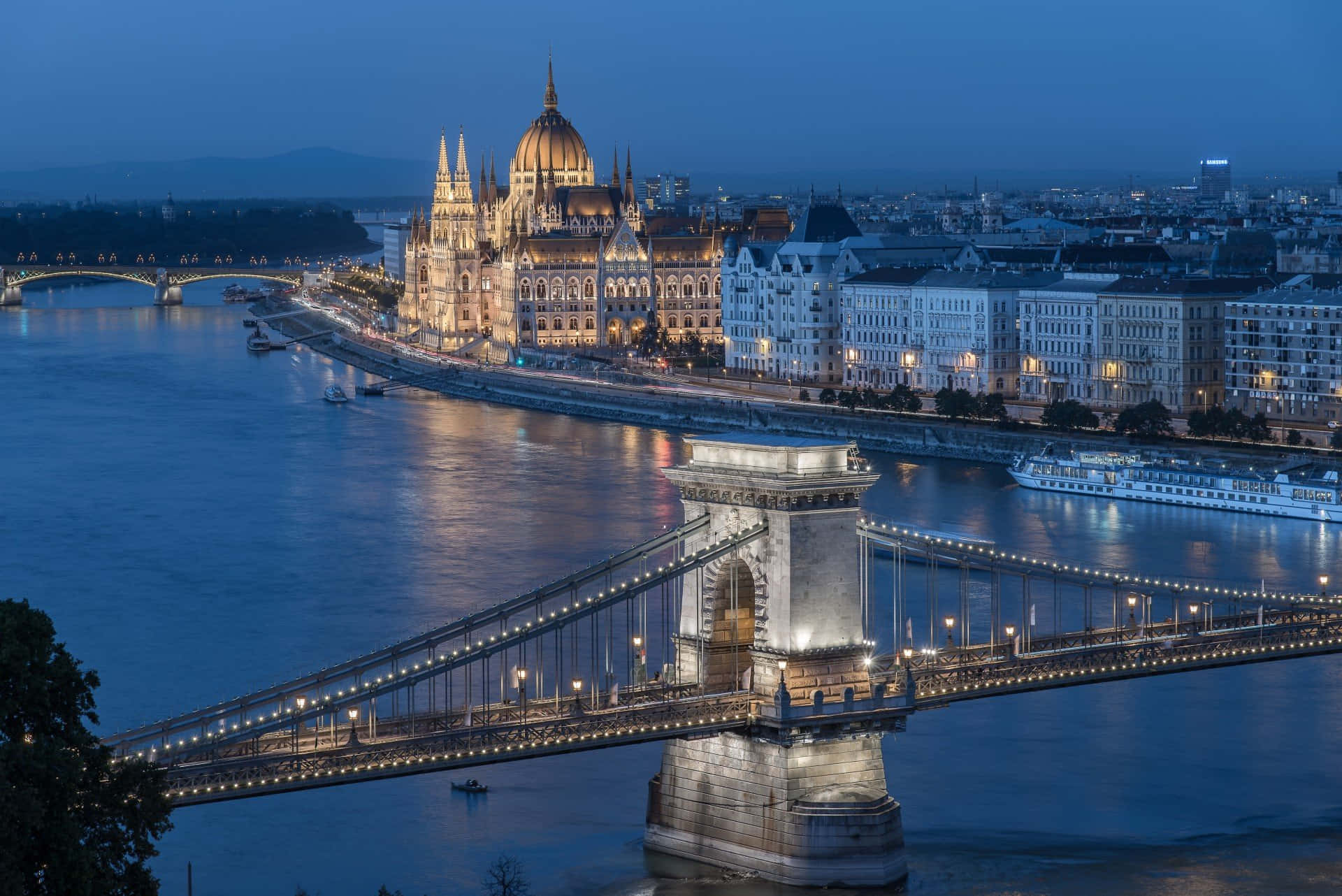 Hungarian Parliament Buildings Bridge Wallpaper