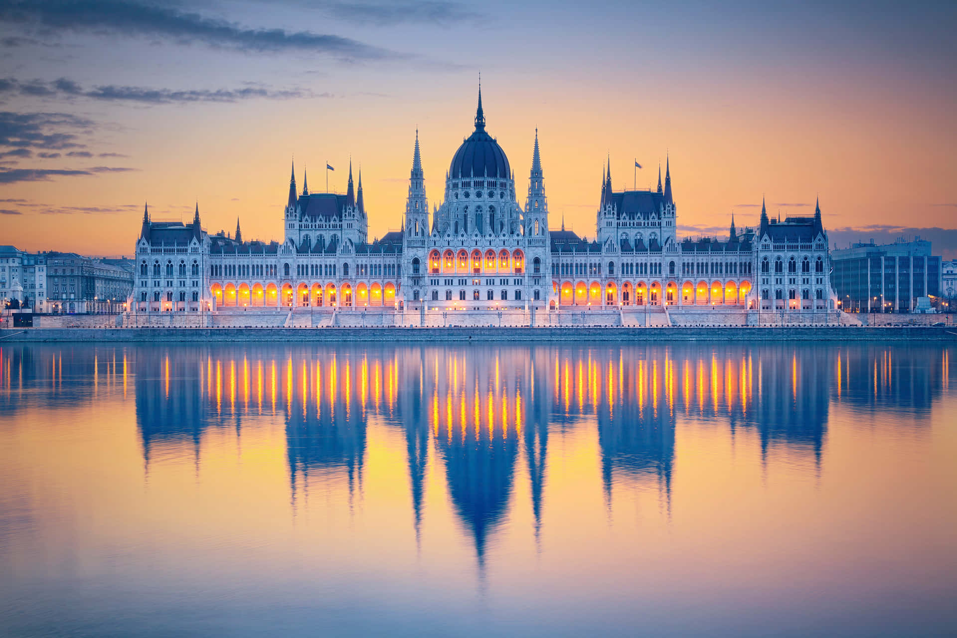 The beautiful Hungarian Parliament Buildings during sunset. Wallpaper
