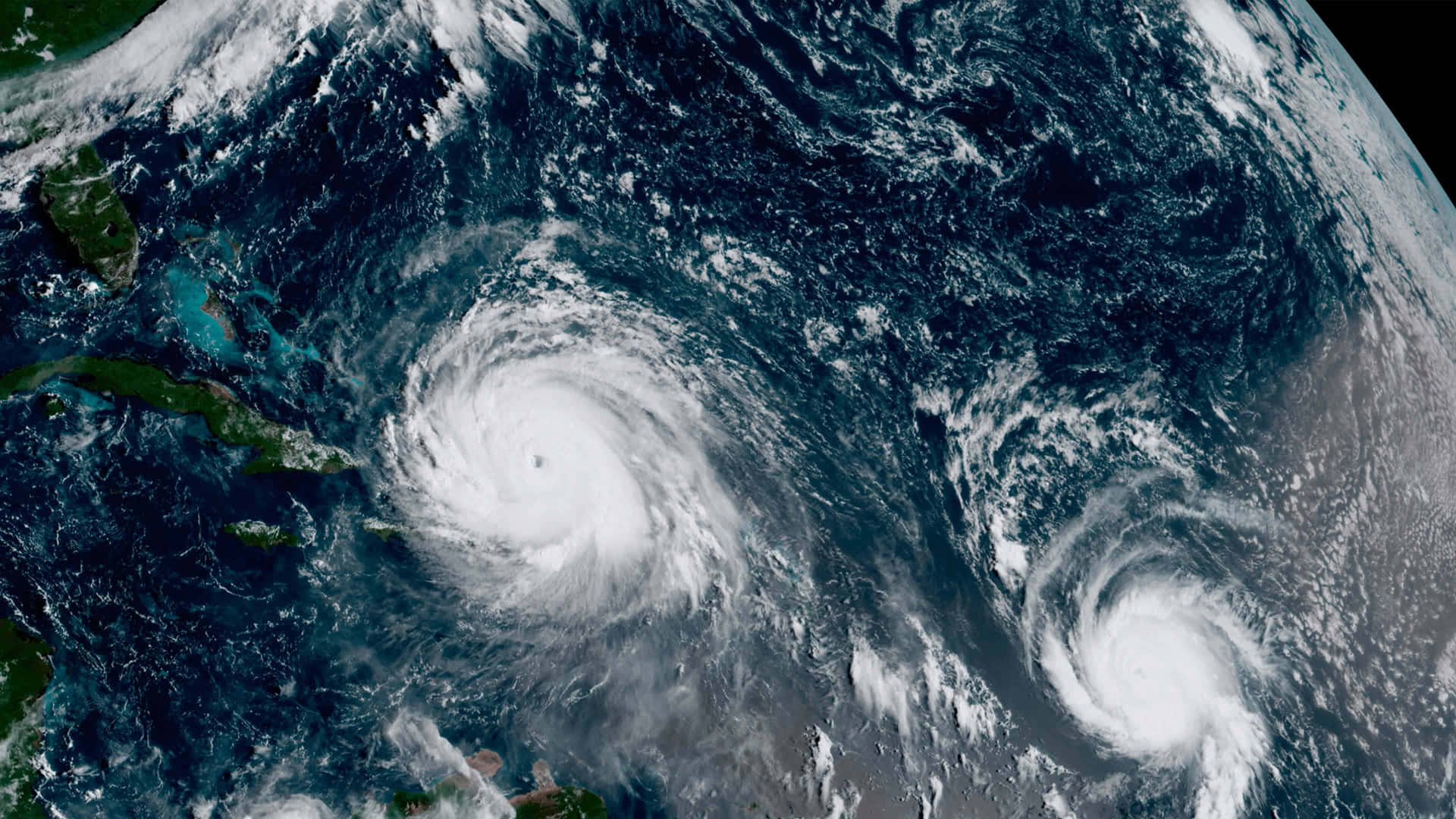 'Unleashing Fury: a Powerful Hurricane Strikes Land'