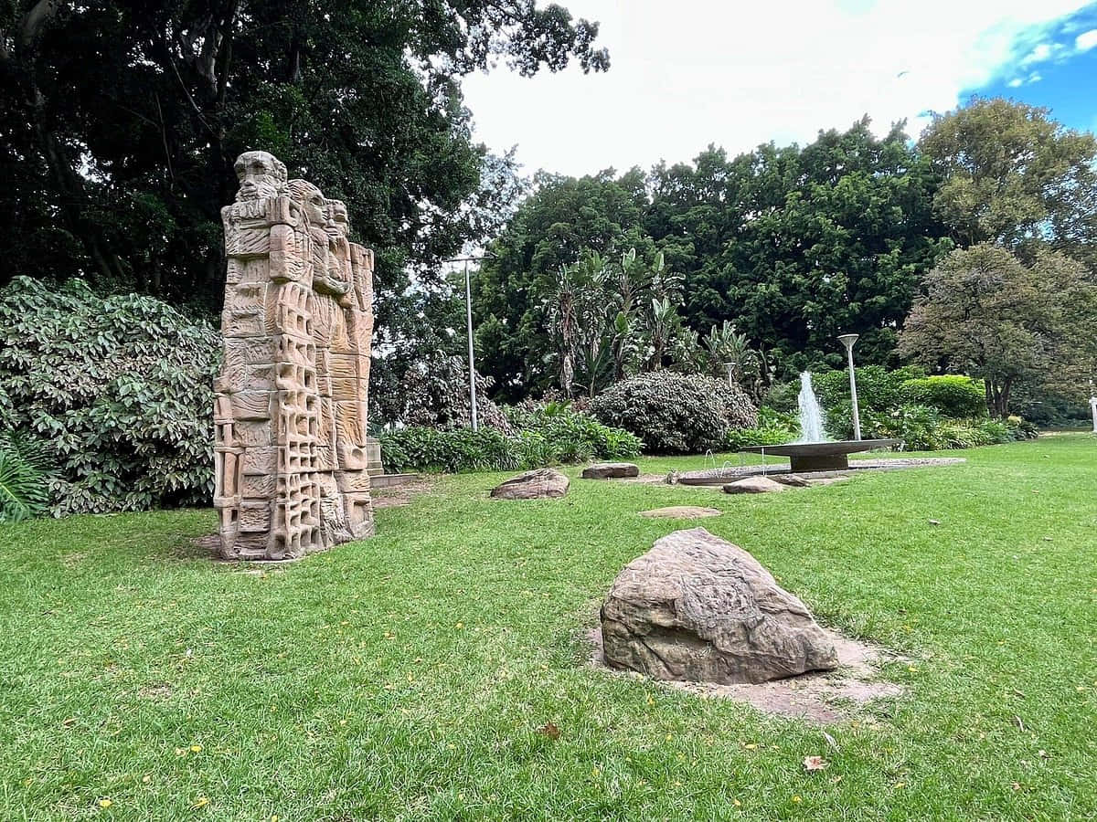 Hyde Park Sydney Sculptureand Fountain Wallpaper
