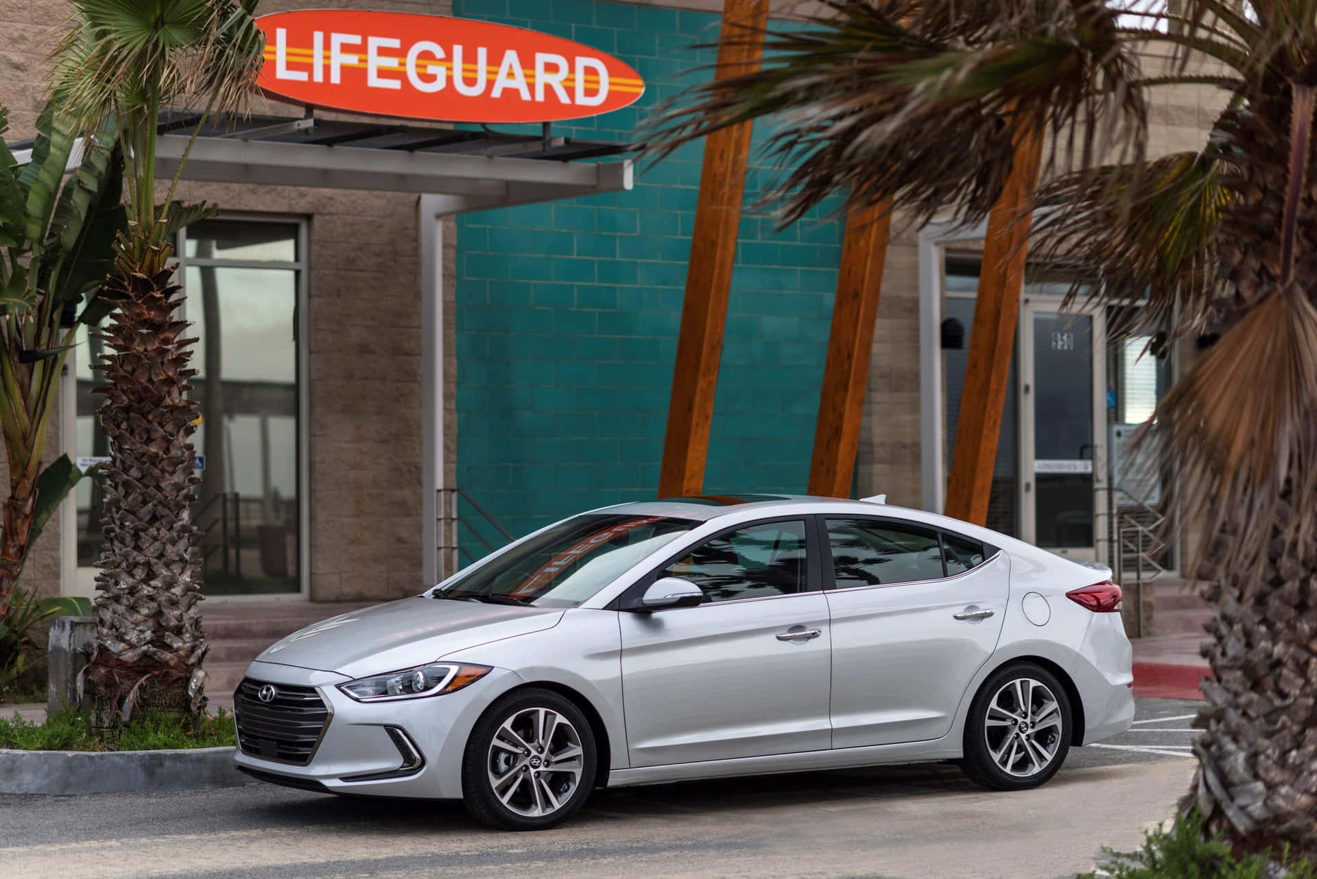 Sleek Hyundai Elantra in a Picturesque Setting Wallpaper