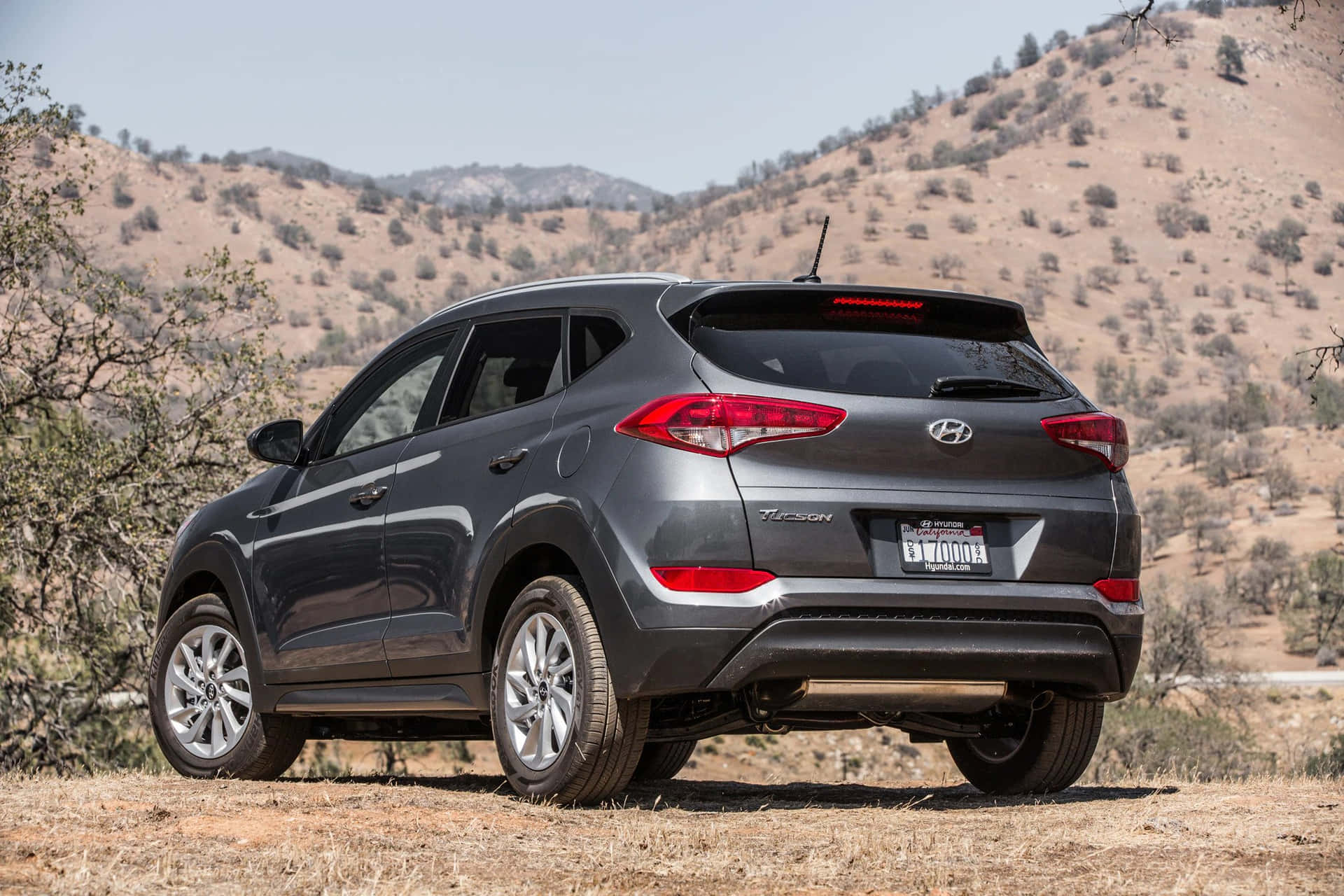Laparte Trasera De Un Hyundai Tucson Gris Del Año 2019
